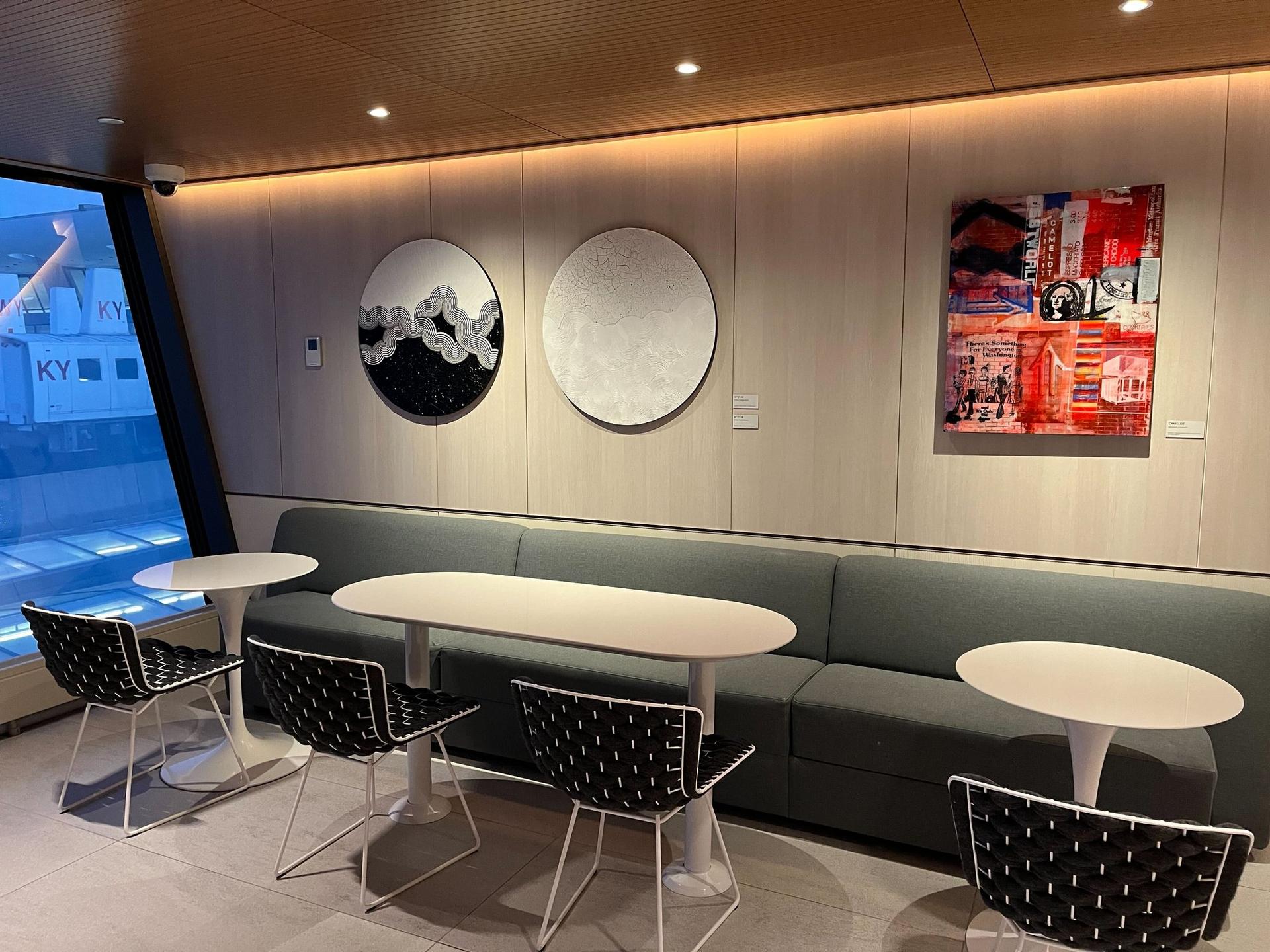 Capital One Lounge image 16 of 20