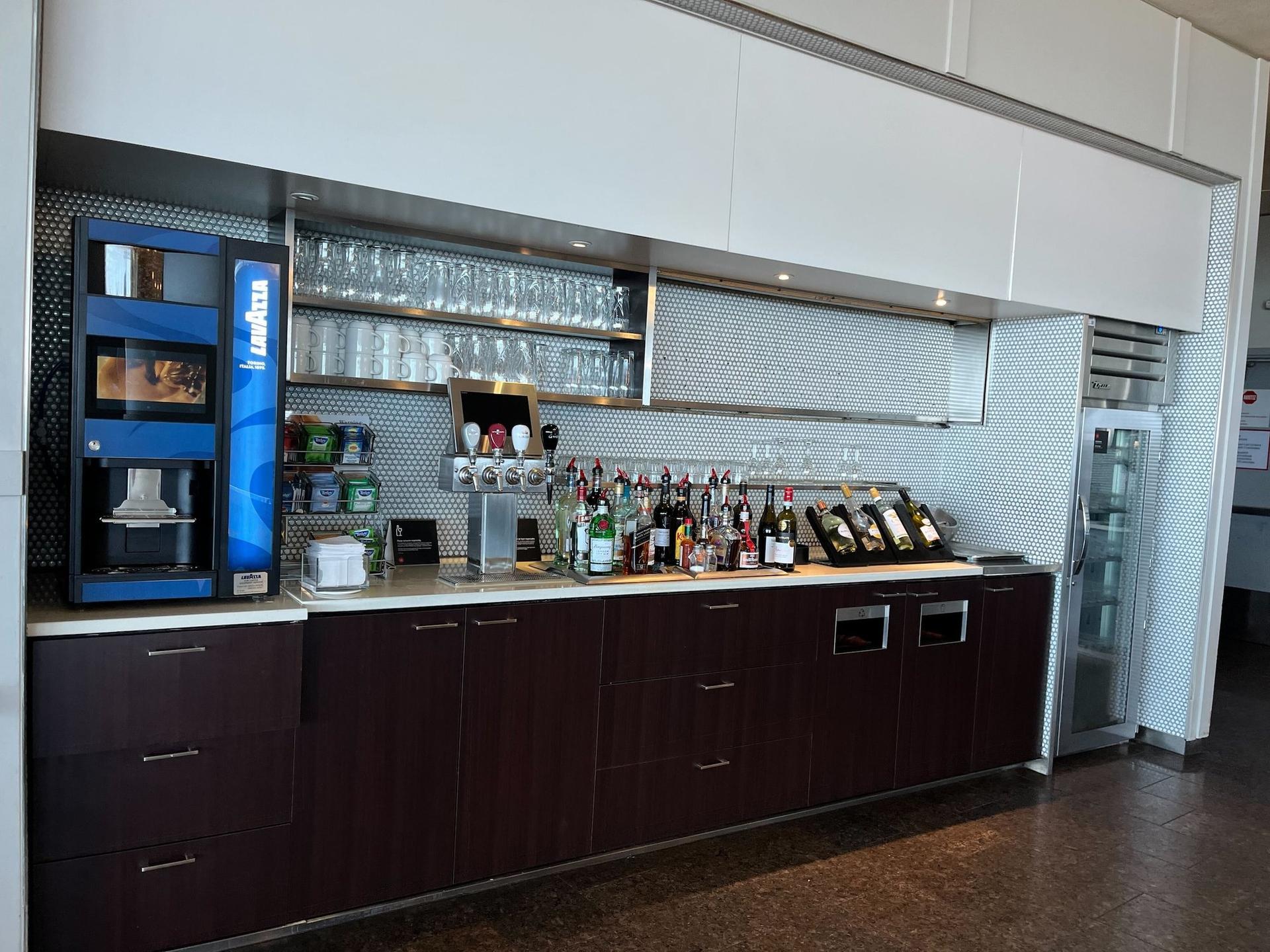 Air Canada Maple Leaf Lounge image 31 of 41