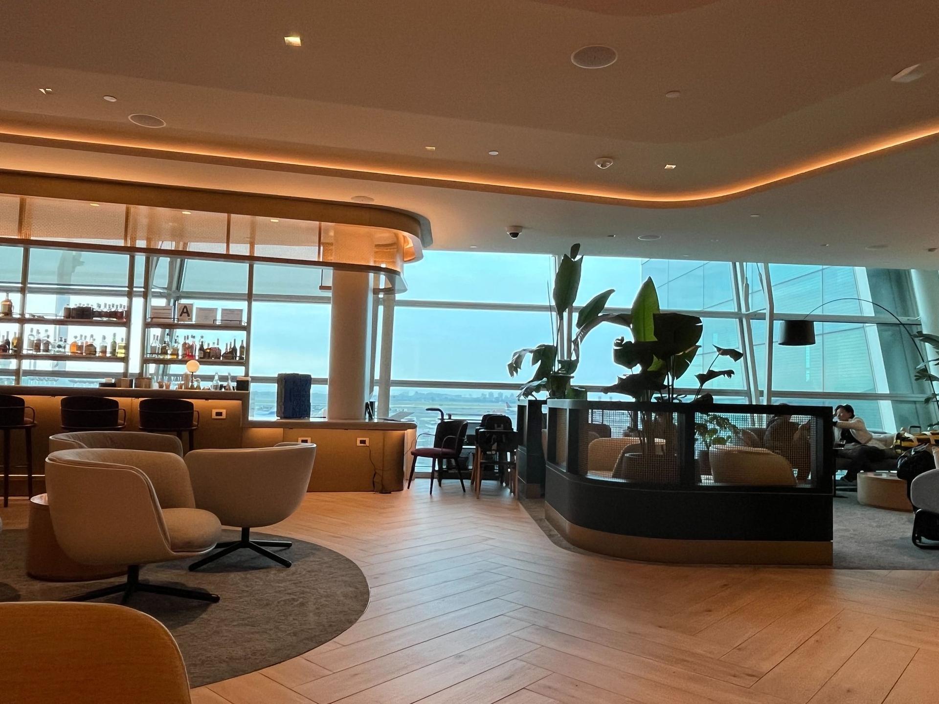 Chase Sapphire Lounge by The Club with Etihad Airways image 5 of 34