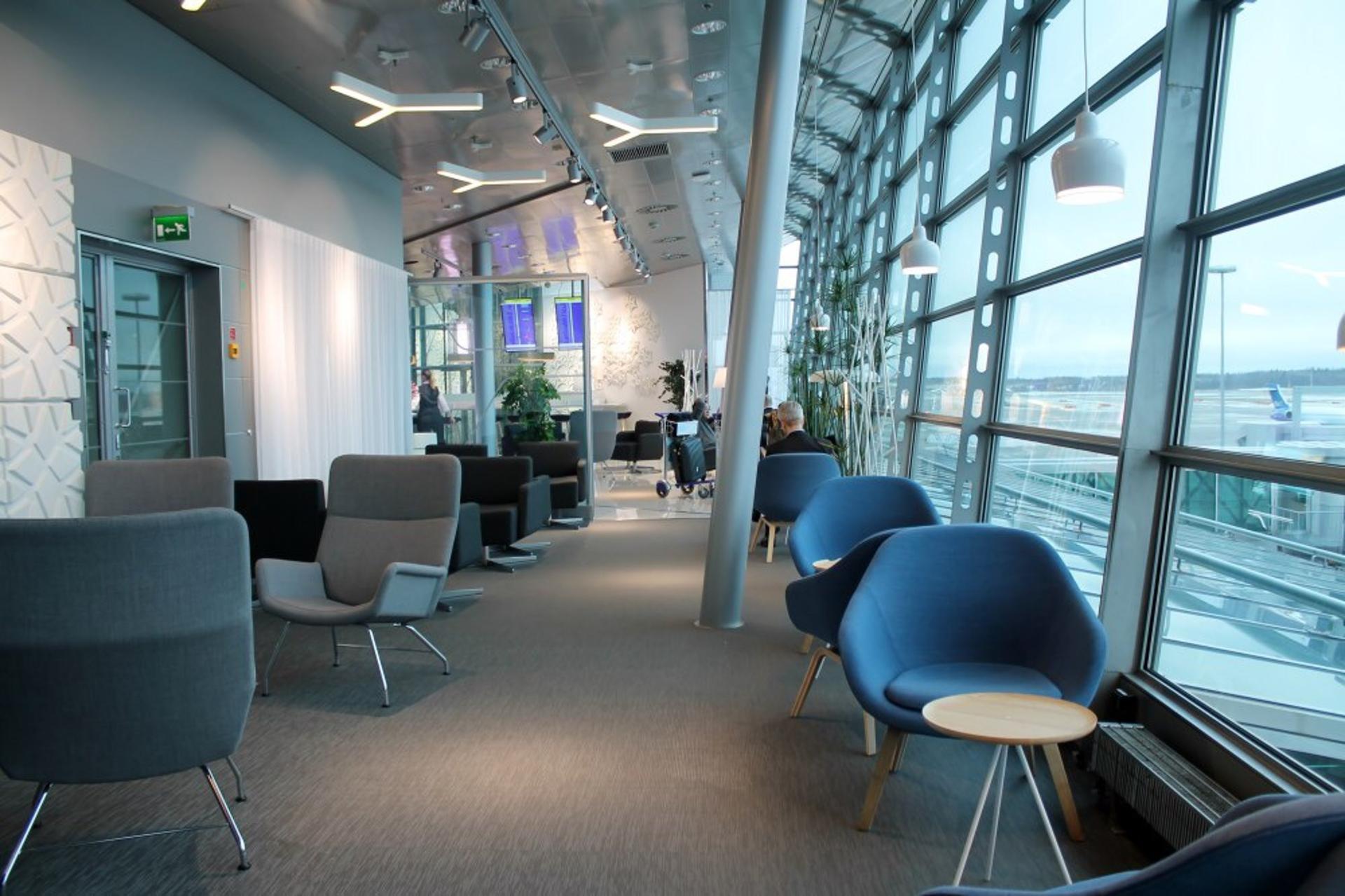 Finnair Lounge image 25 of 38