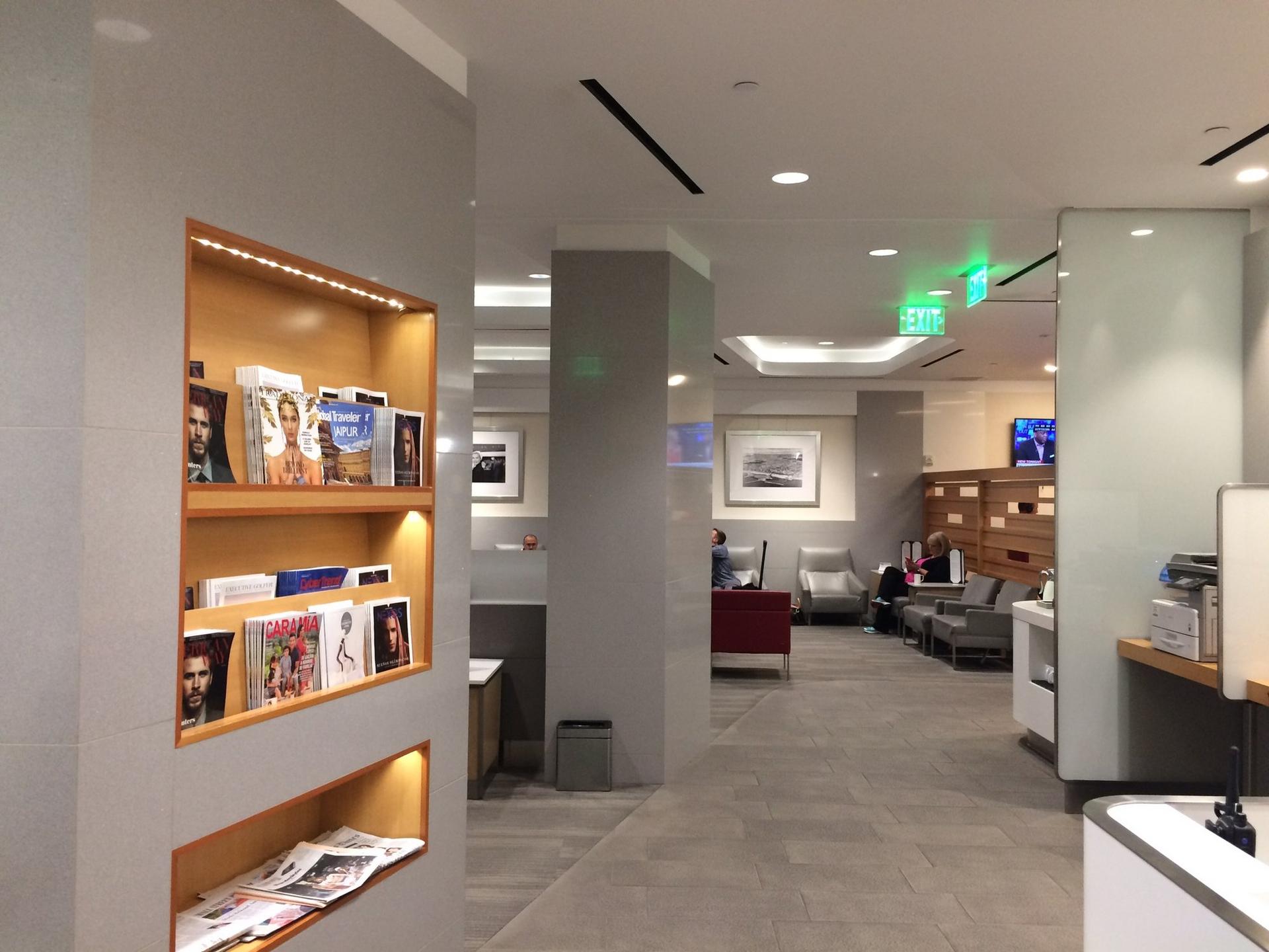 American Airlines Admirals Club image 13 of 43