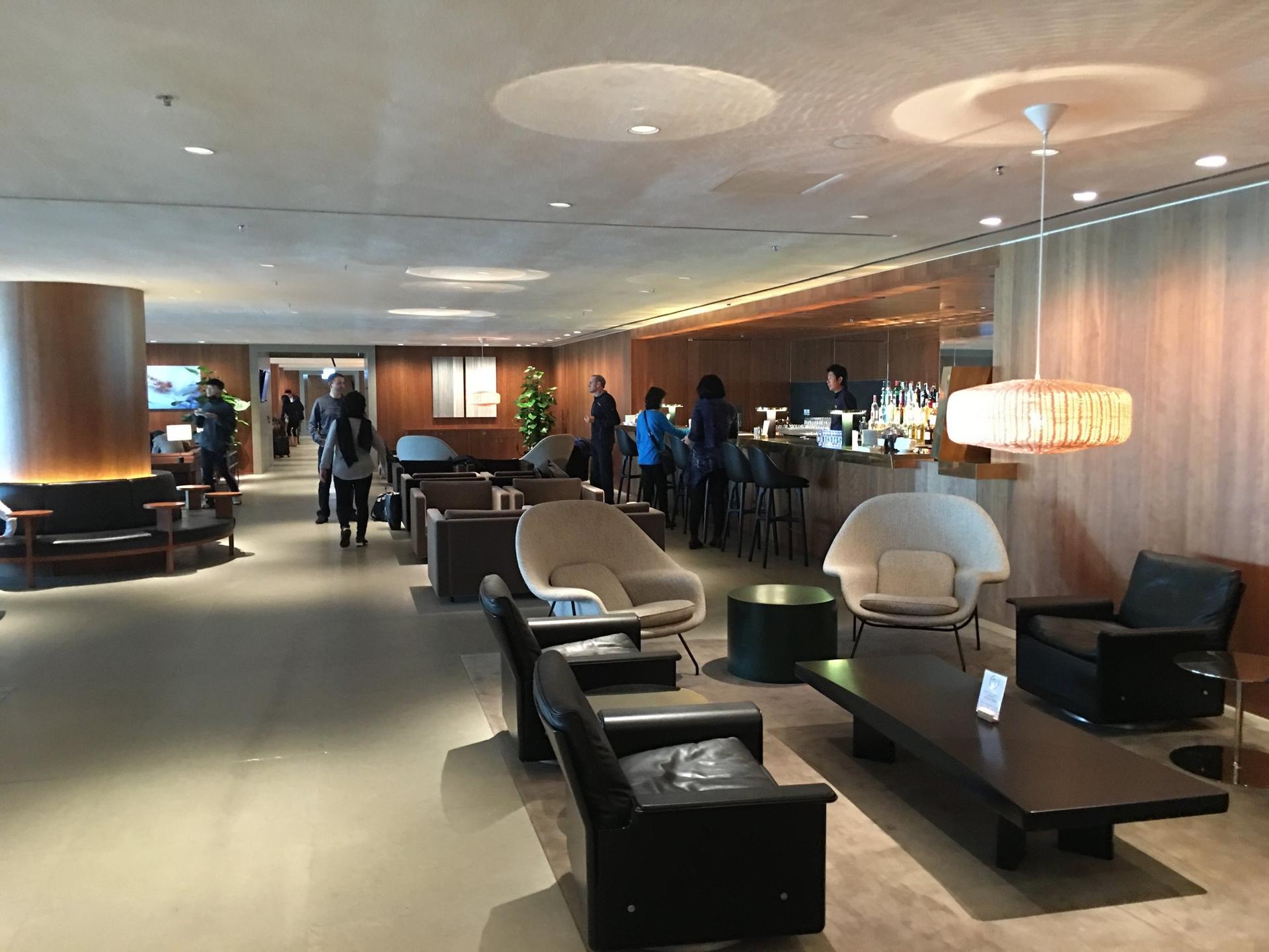 Cathay Pacific The Pier Business Class Lounge image 33 of 61
