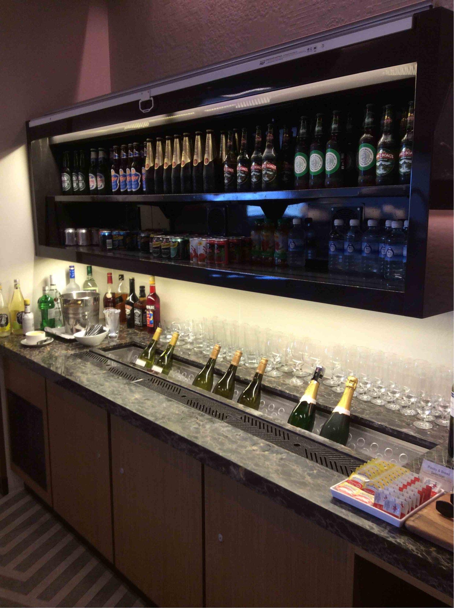 Singapore Airlines SilverKris Business Class Lounge image 1 of 20