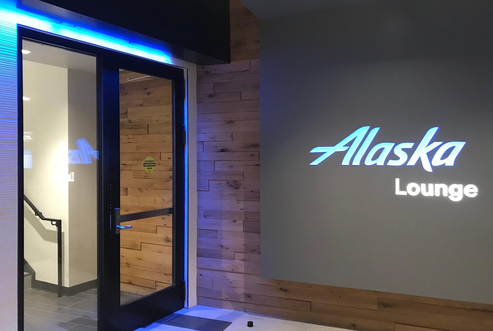 Alaska Airlines Alaska Lounge image 7 of 36