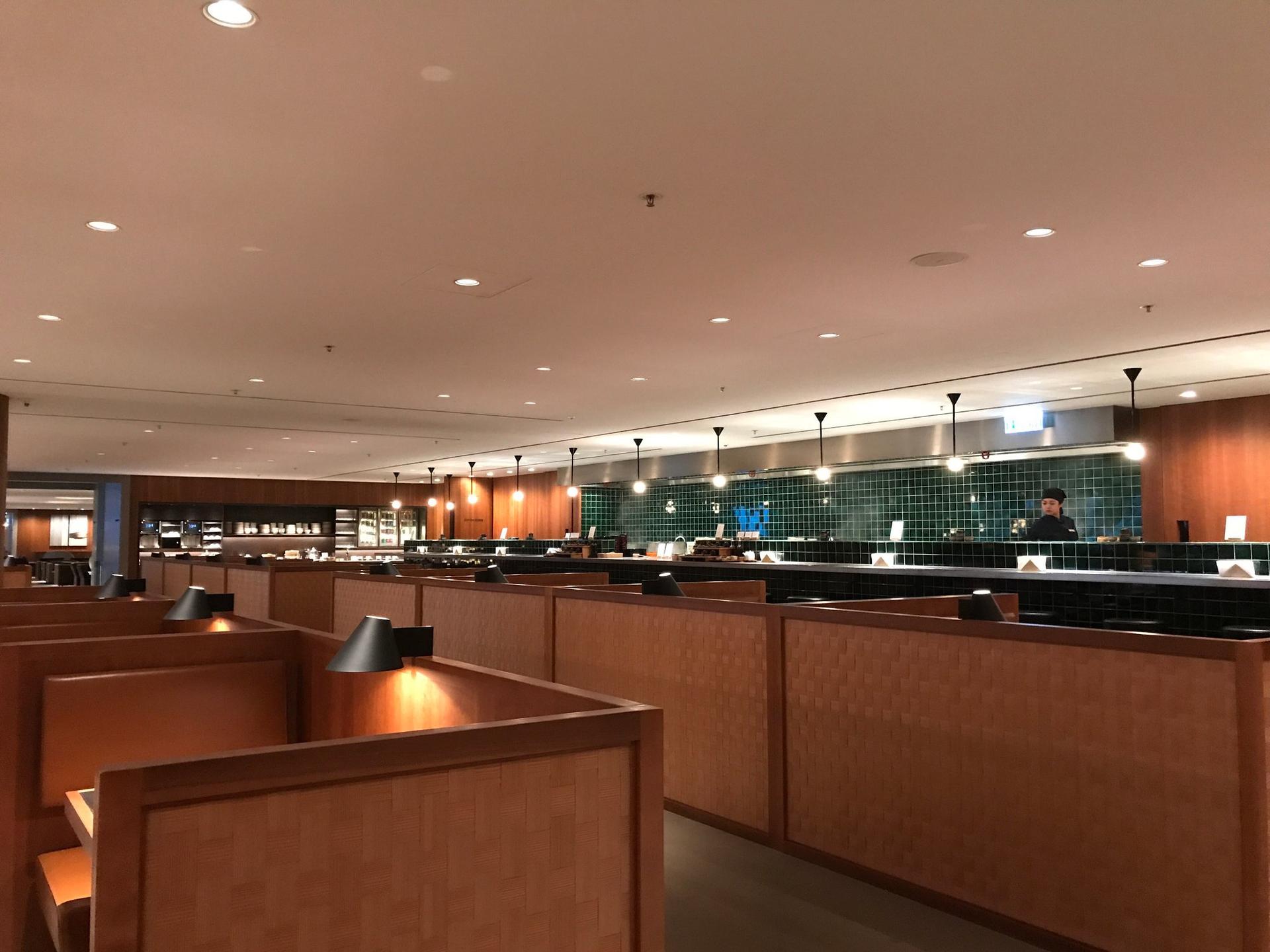 Cathay Pacific The Pier Business Class Lounge image 50 of 61