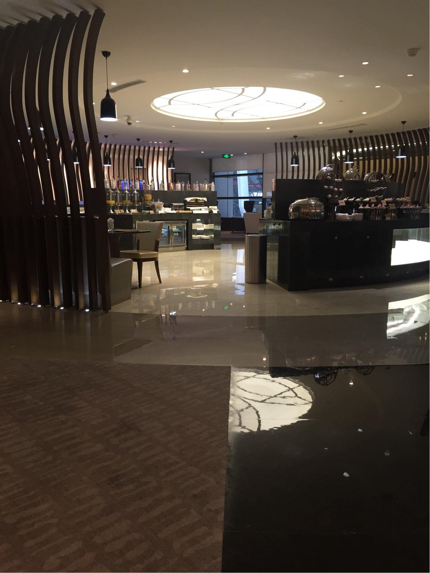 No. 71 Air China First Class Lounge image 3 of 10