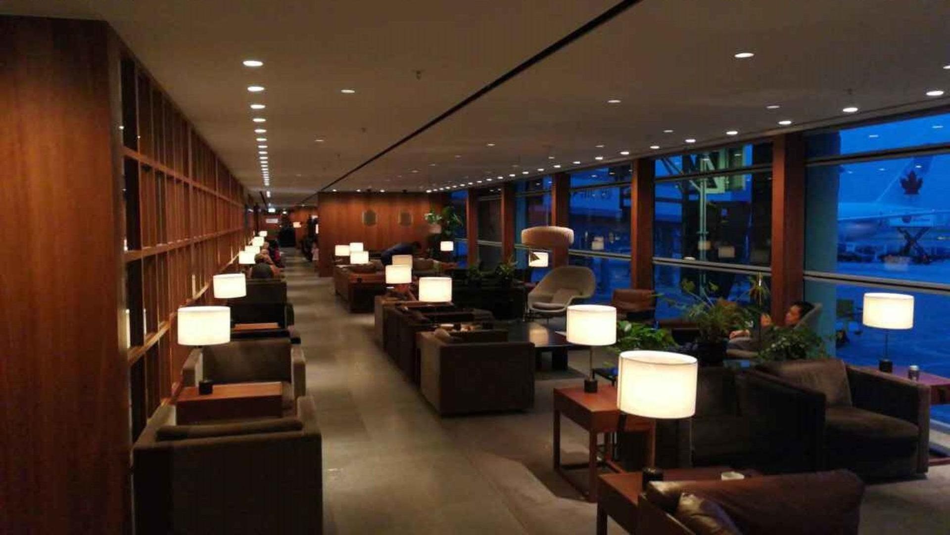 Cathay Pacific The Pier Business Class Lounge image 49 of 61