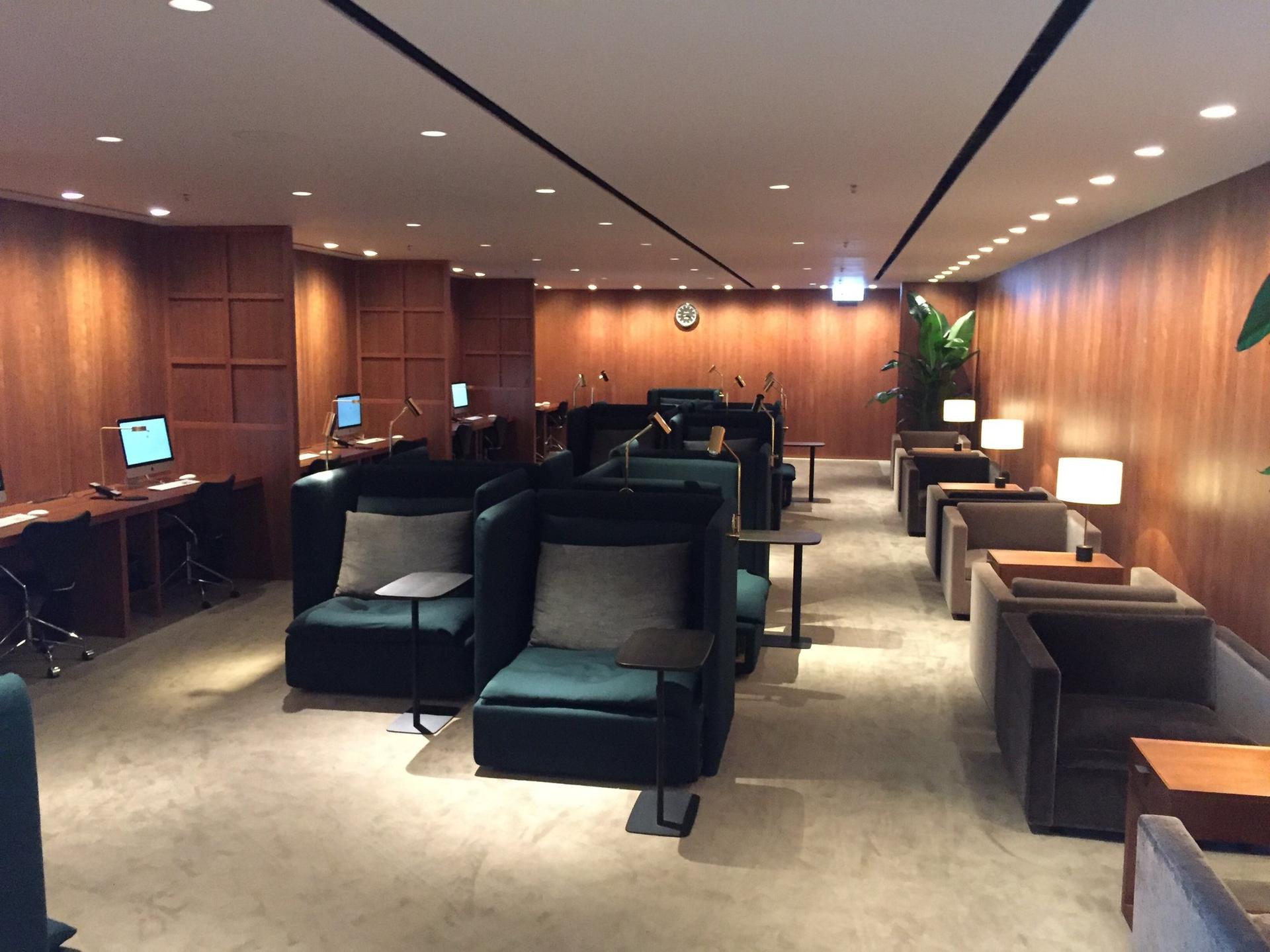 Cathay Pacific The Pier Business Class Lounge image 21 of 61