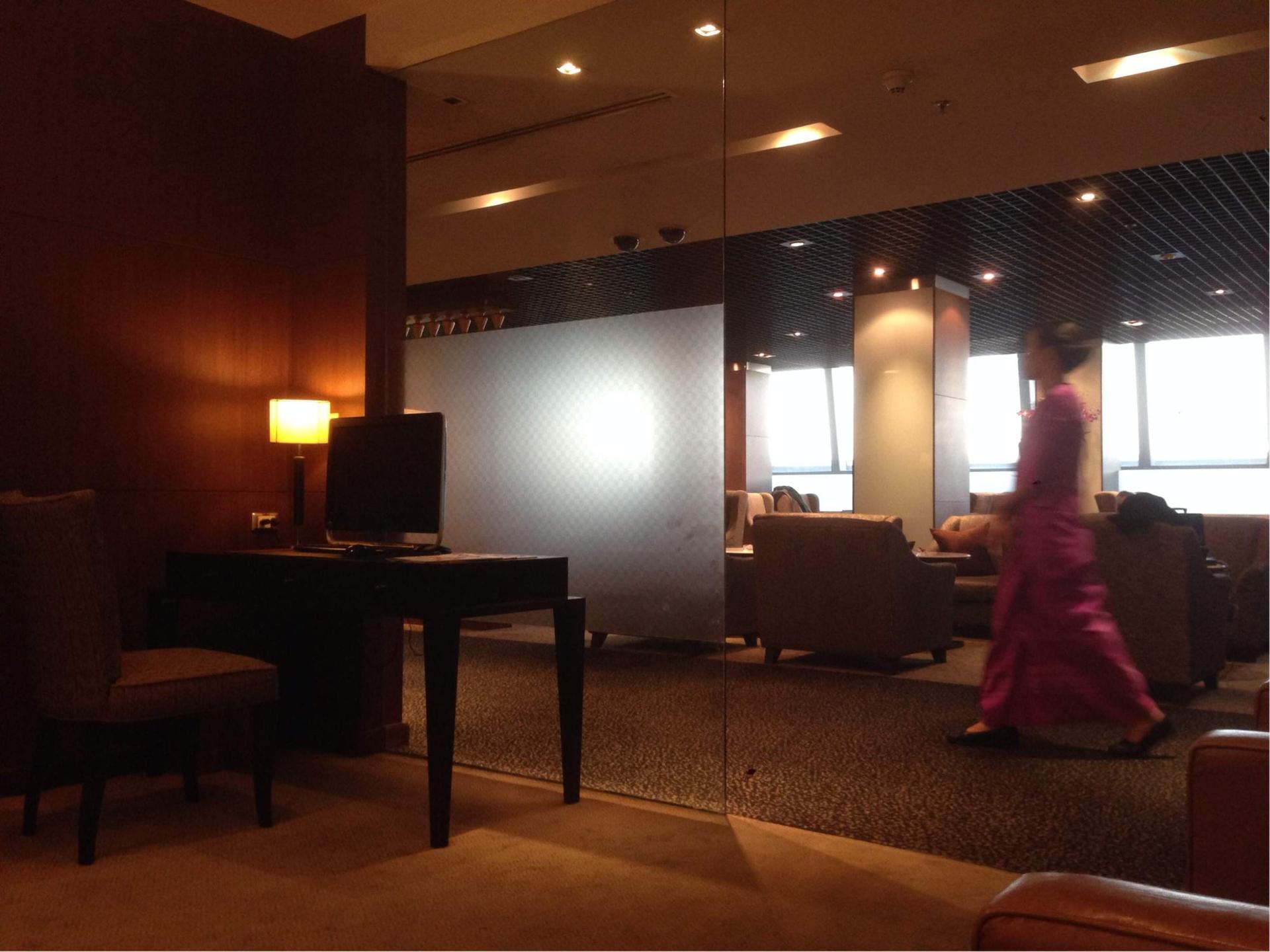 Thai Airways Royal First Class Lounge image 2 of 44