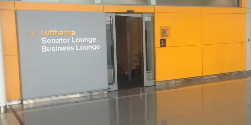 Lufthansa Senator Lounge image 5 of 5
