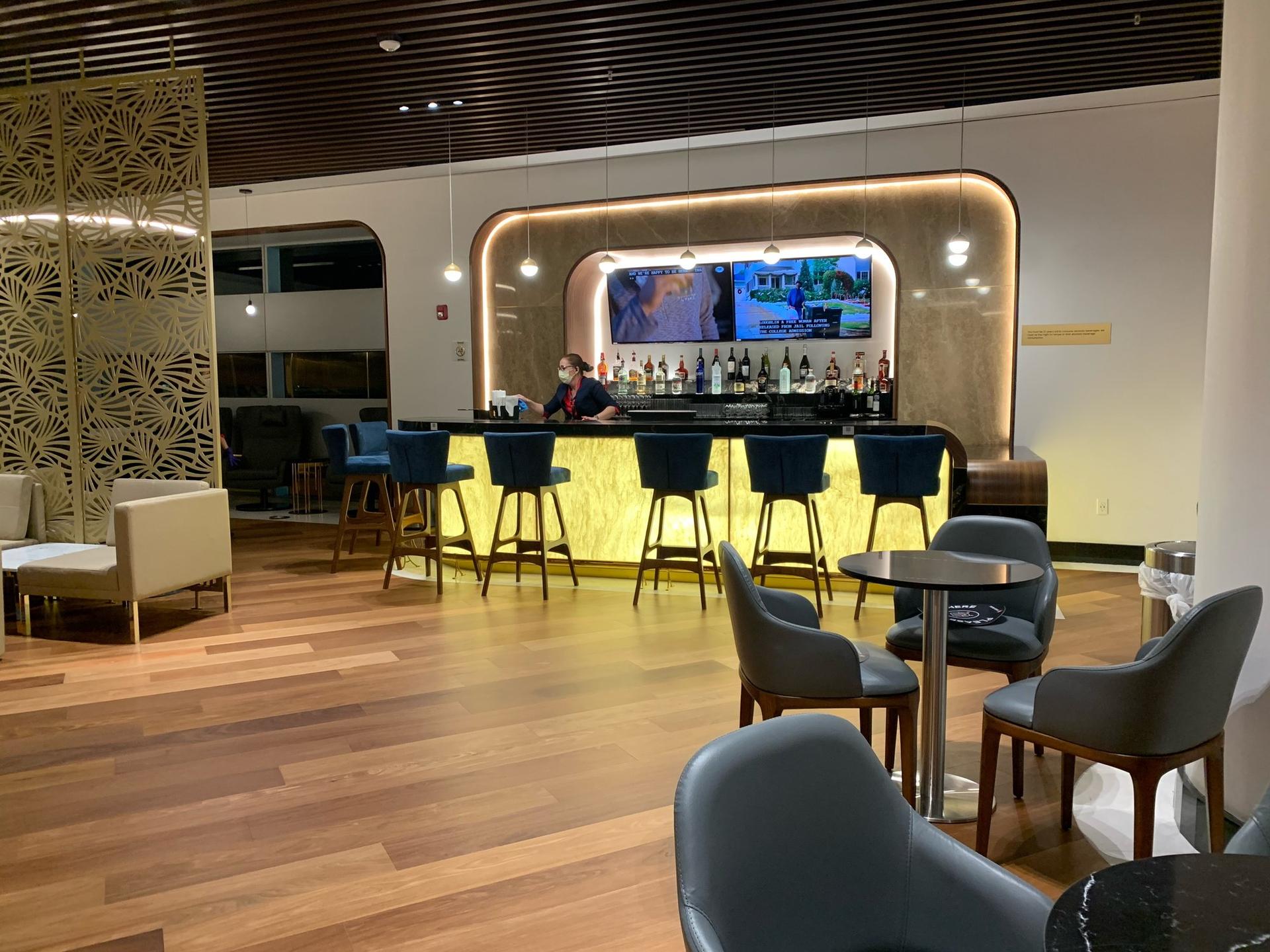 Turkish Airlines Lounge image 3 of 8