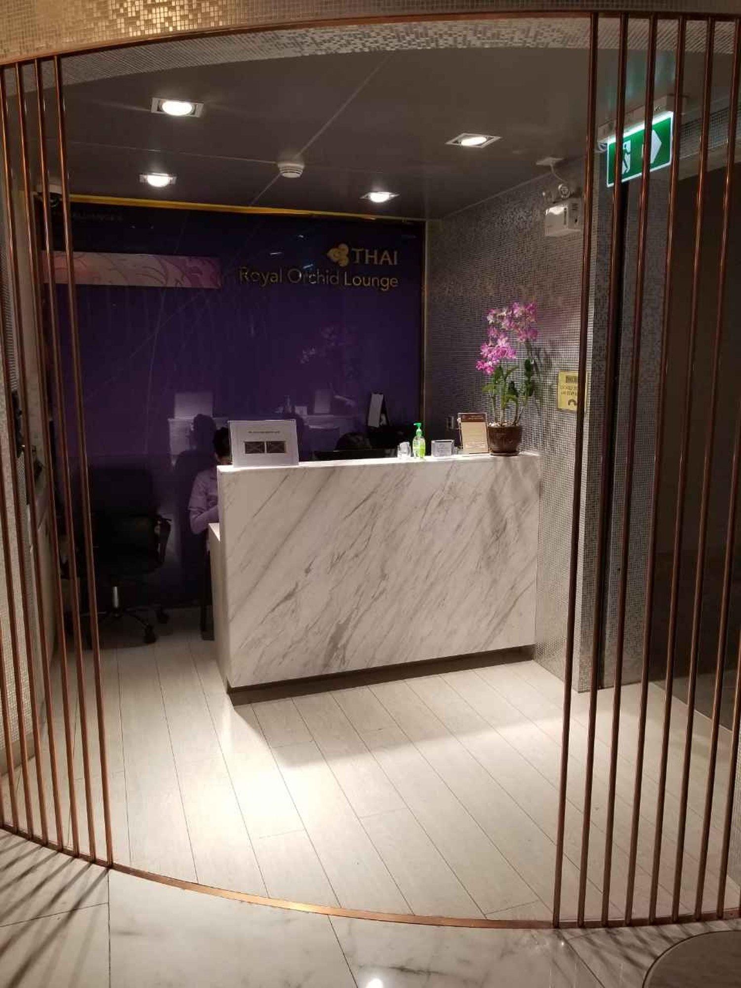 Thai Airways Royal Orchid Lounge image 9 of 9