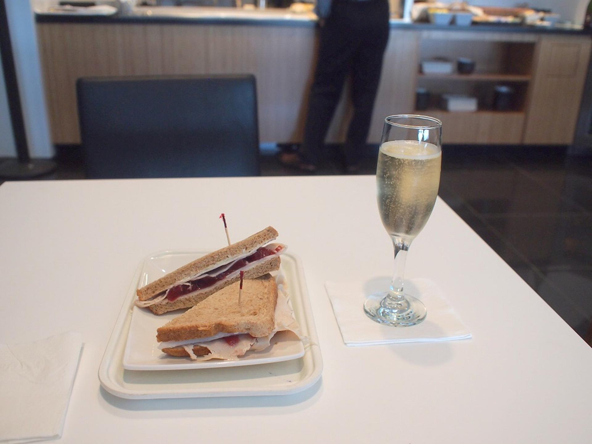 Cathay Pacific First and Business Class Lounge image 38 of 74