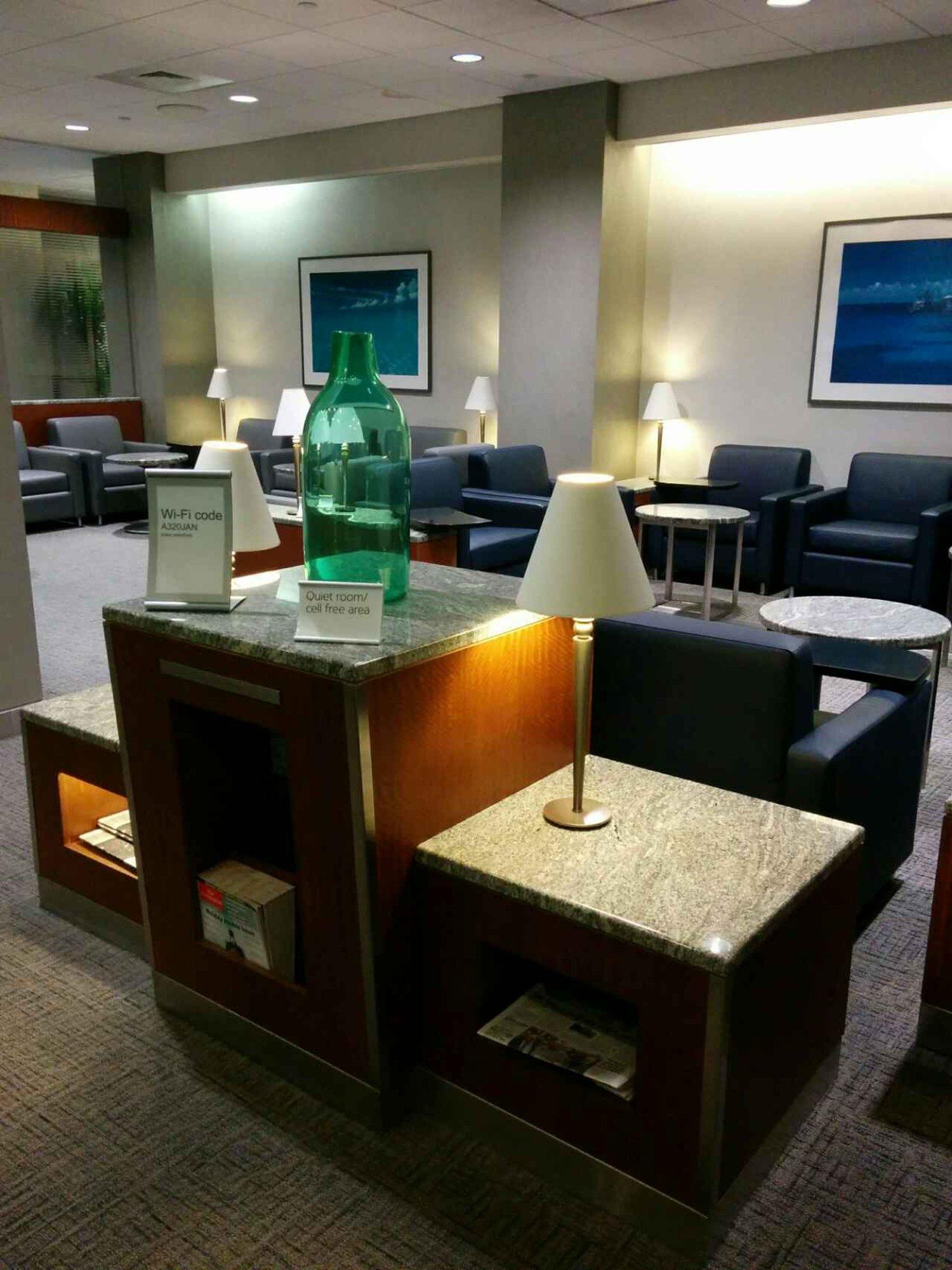 American Airlines Admirals Club image 48 of 48