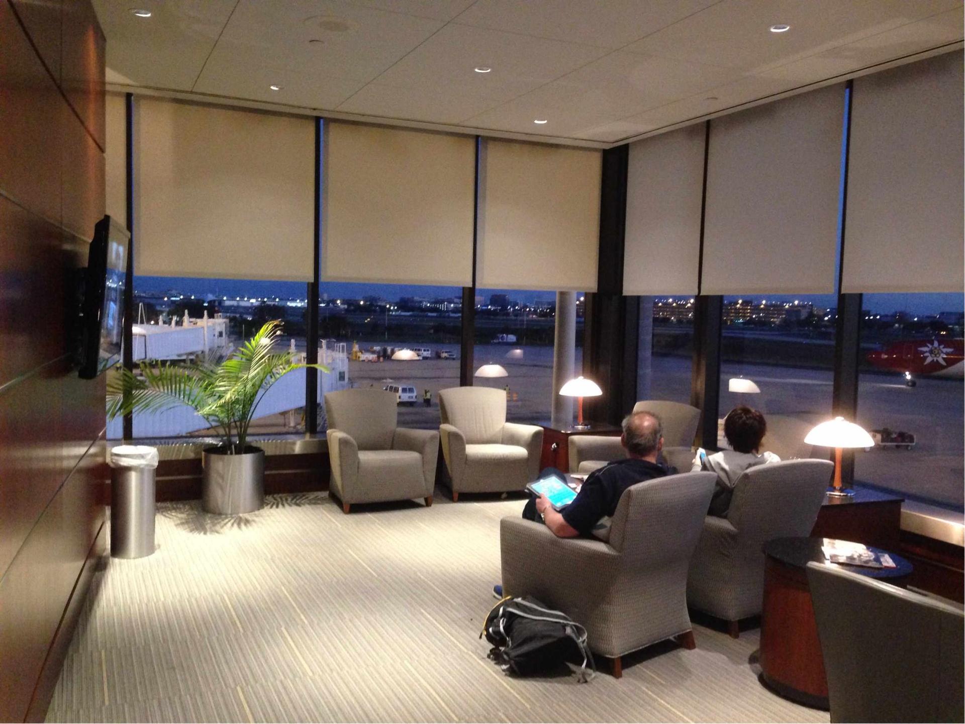 American Airlines Admirals Club image 5 of 20