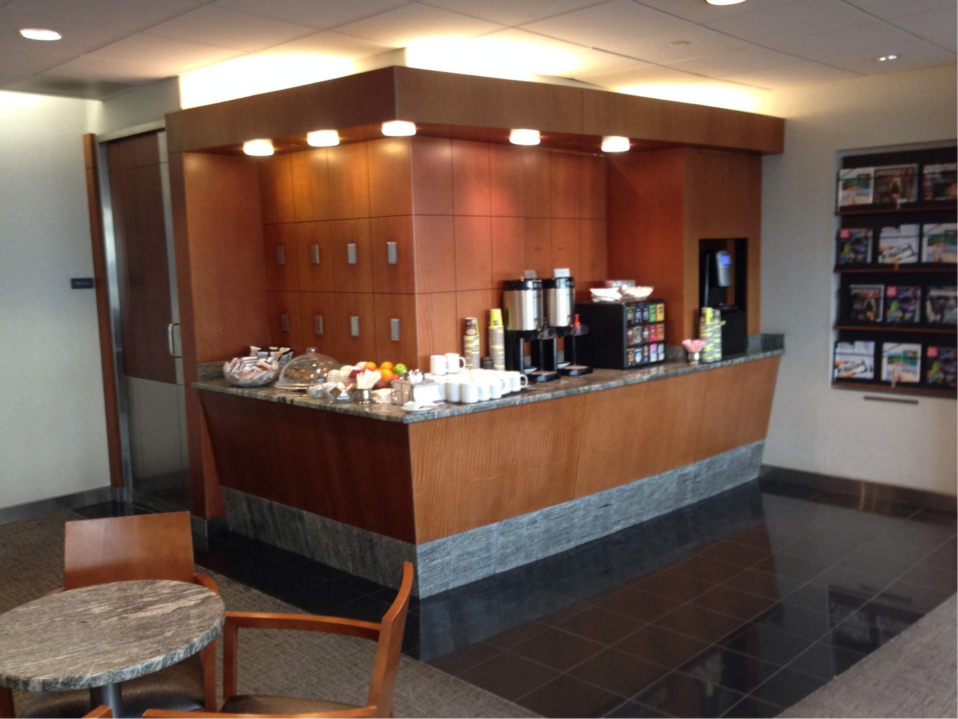American Airlines Admirals Club image 4 of 48