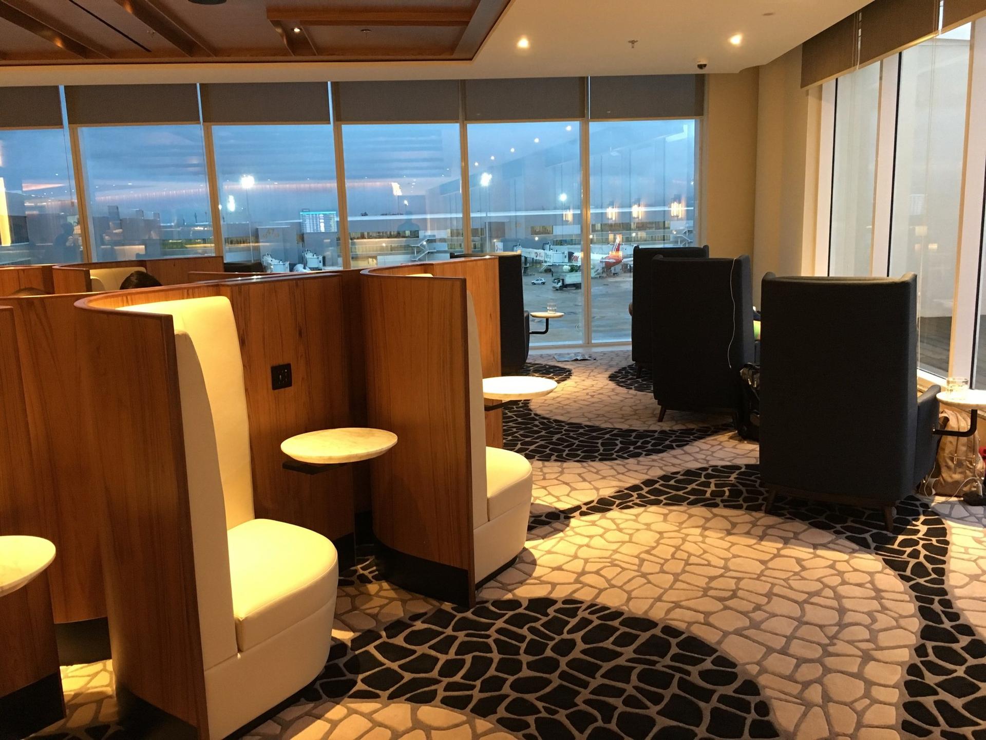 Plaza Premium Lounge (Domestic) image 9 of 38