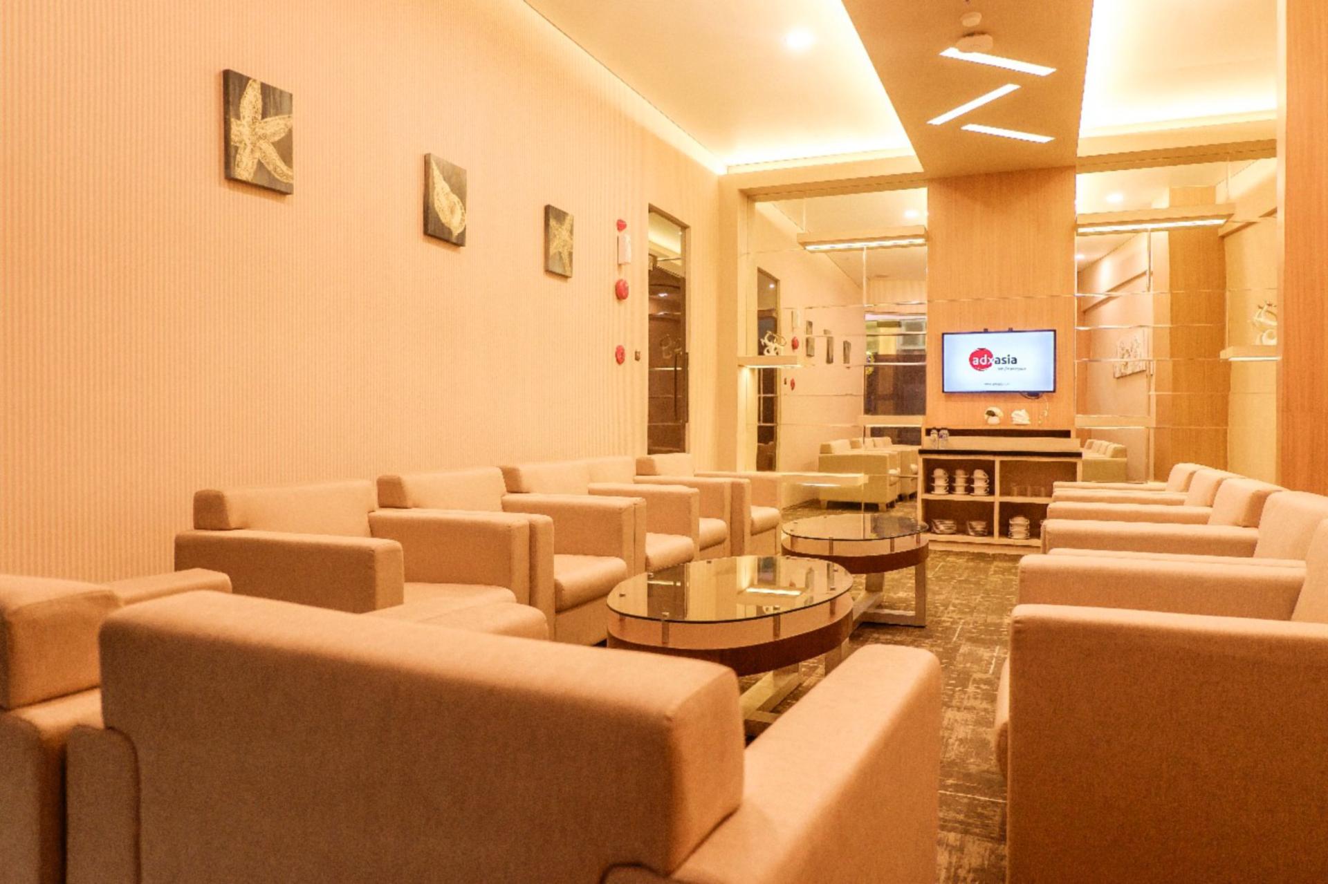 Concordia Premier Lounge image 4 of 18