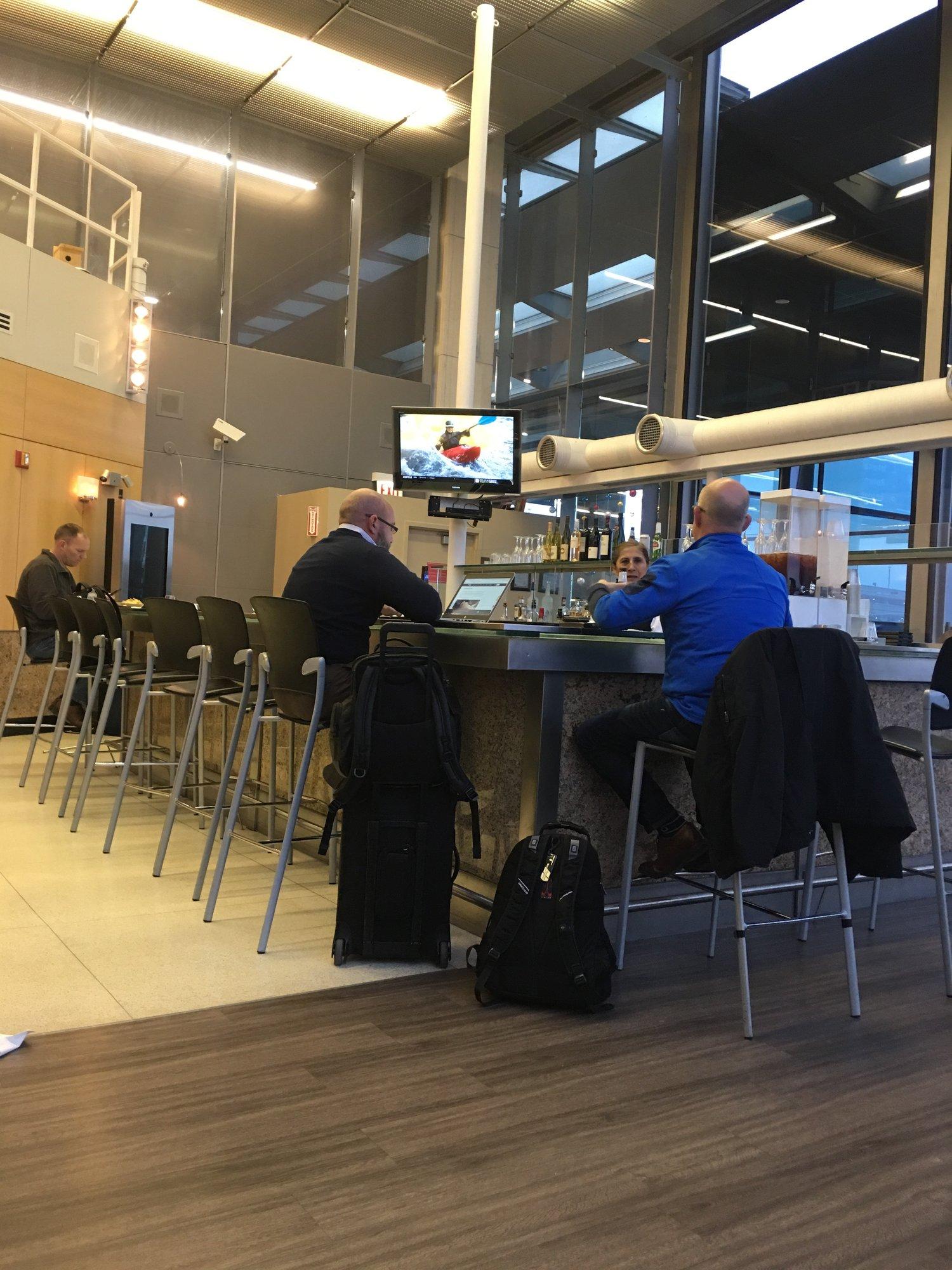 American Airlines Admirals Club image 6 of 6