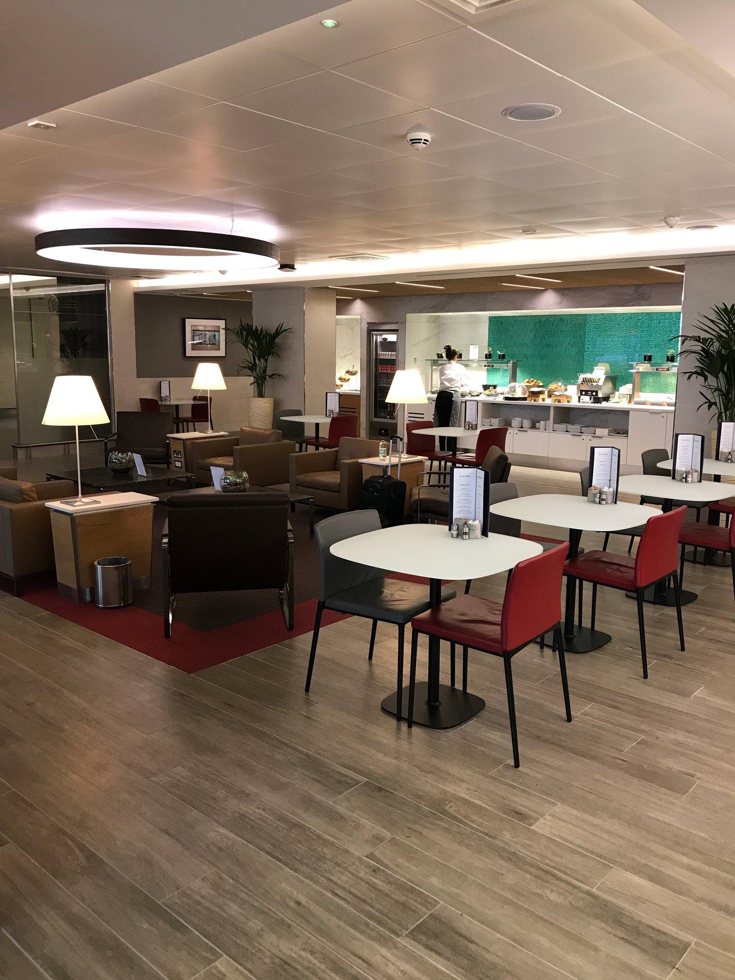 American Airlines Arrivals Lounge image 3 of 10