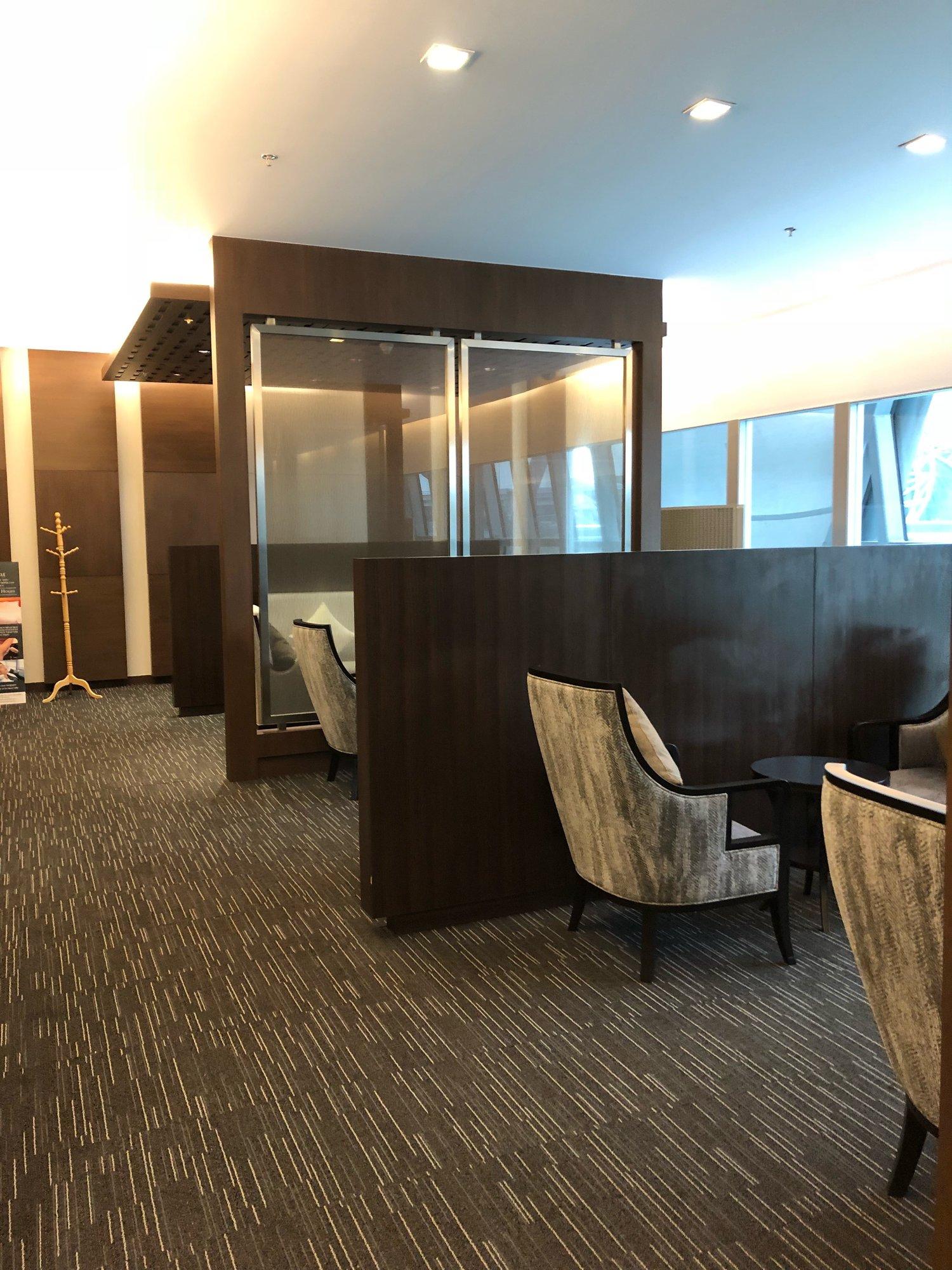 Miracle First and Business Class Lounge (A1) image 9 of 18
