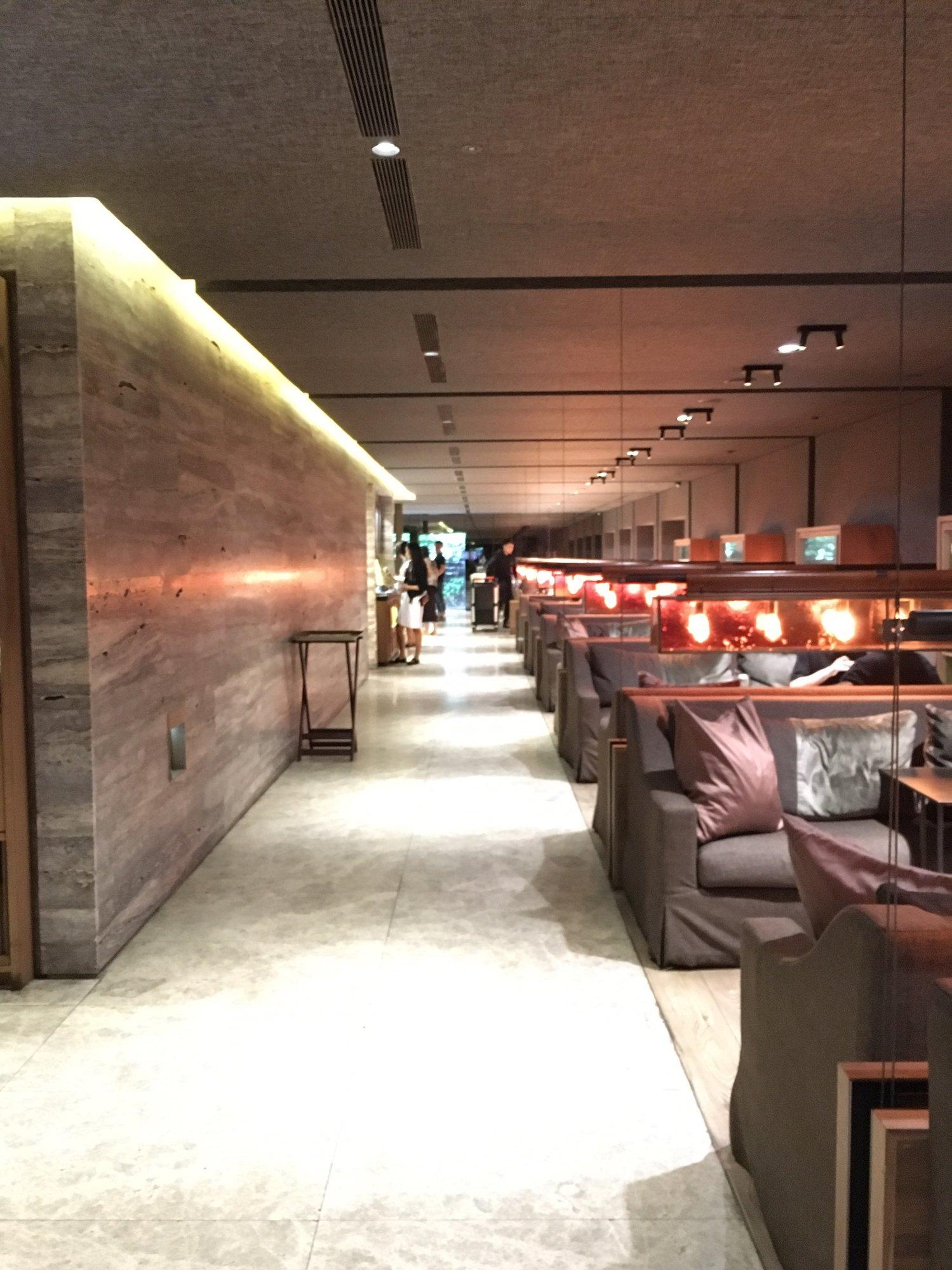 China Airlines Lounge (V1) image 34 of 44