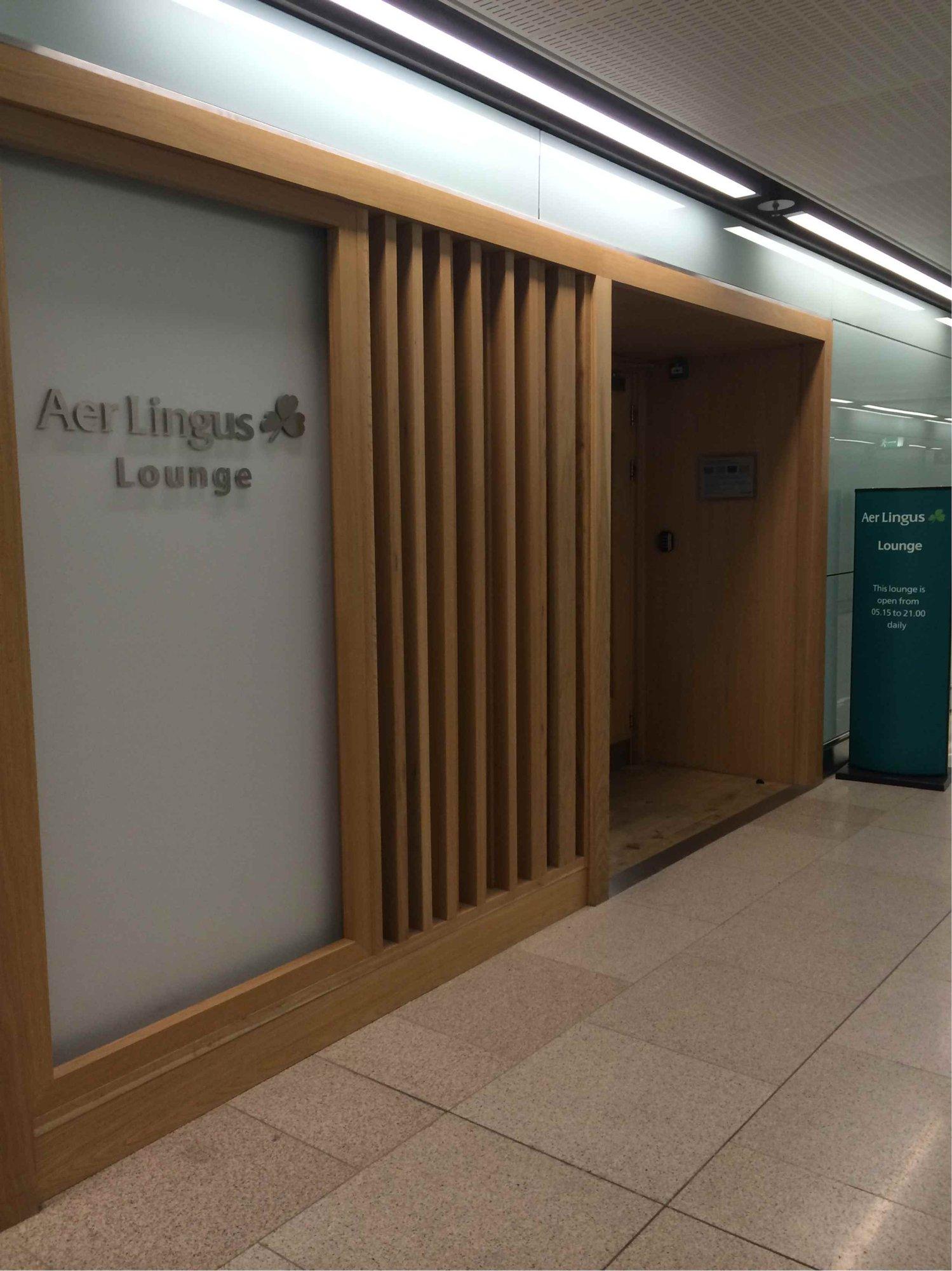 Aer Lingus Lounge image 8 of 10