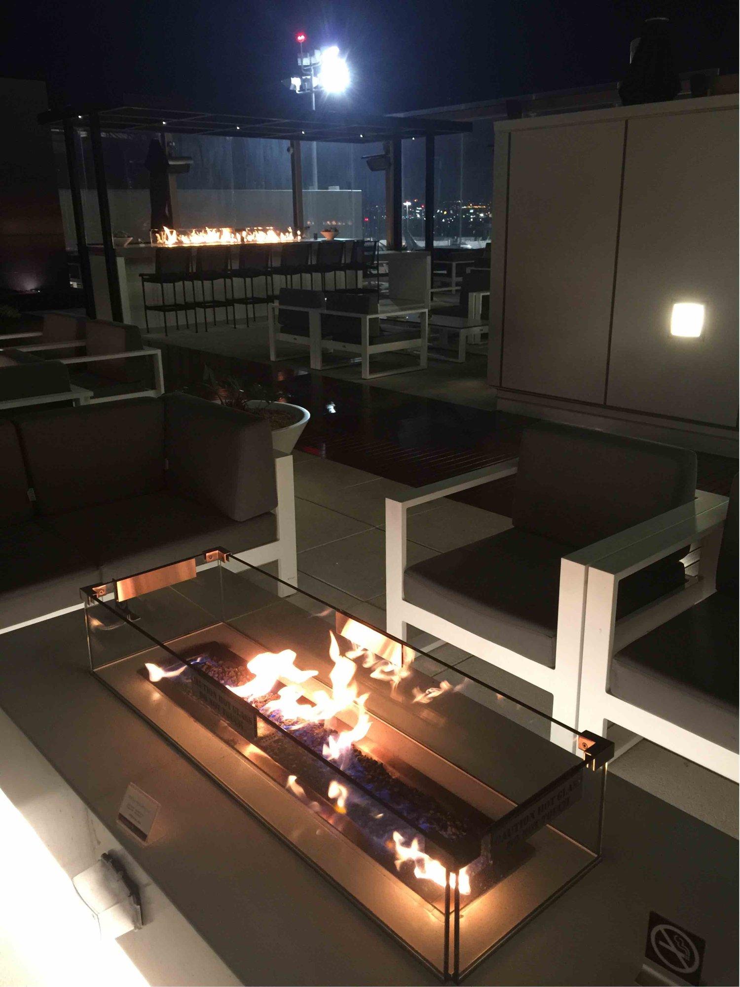 Star Alliance Business Class Lounge image 12 of 72