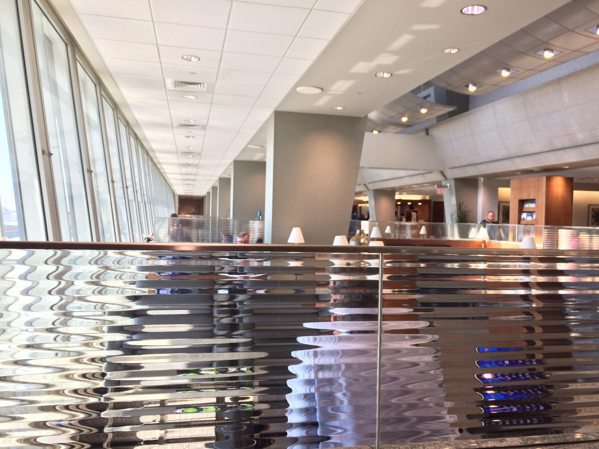 American Airlines Admirals Club image 31 of 48