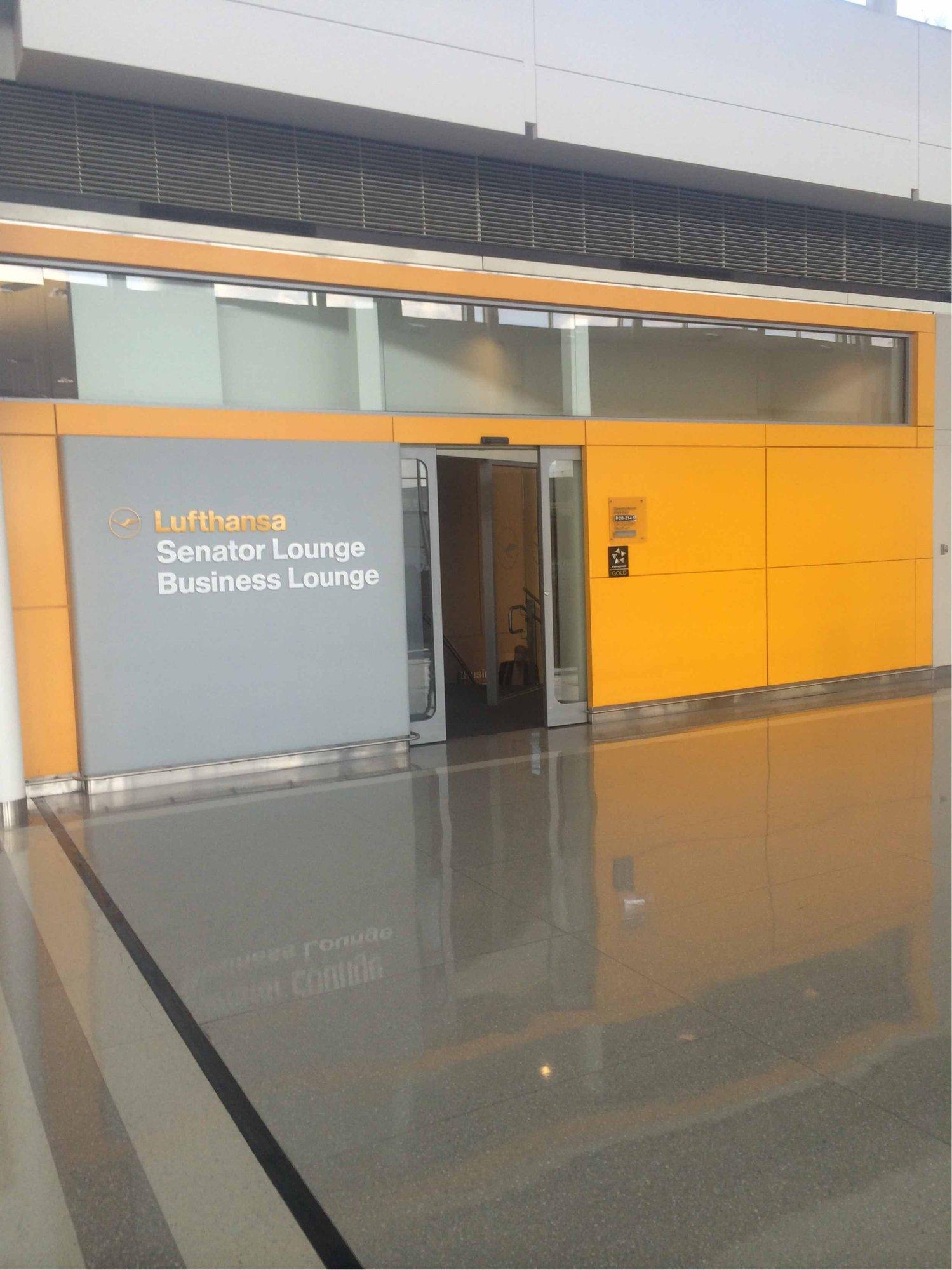 Lufthansa Senator Lounge  image 16 of 32