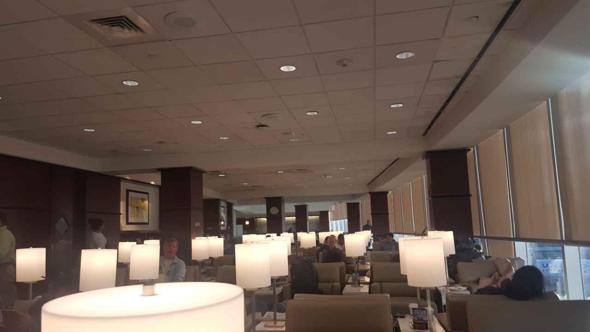 United Airlines United Club image 1 of 2