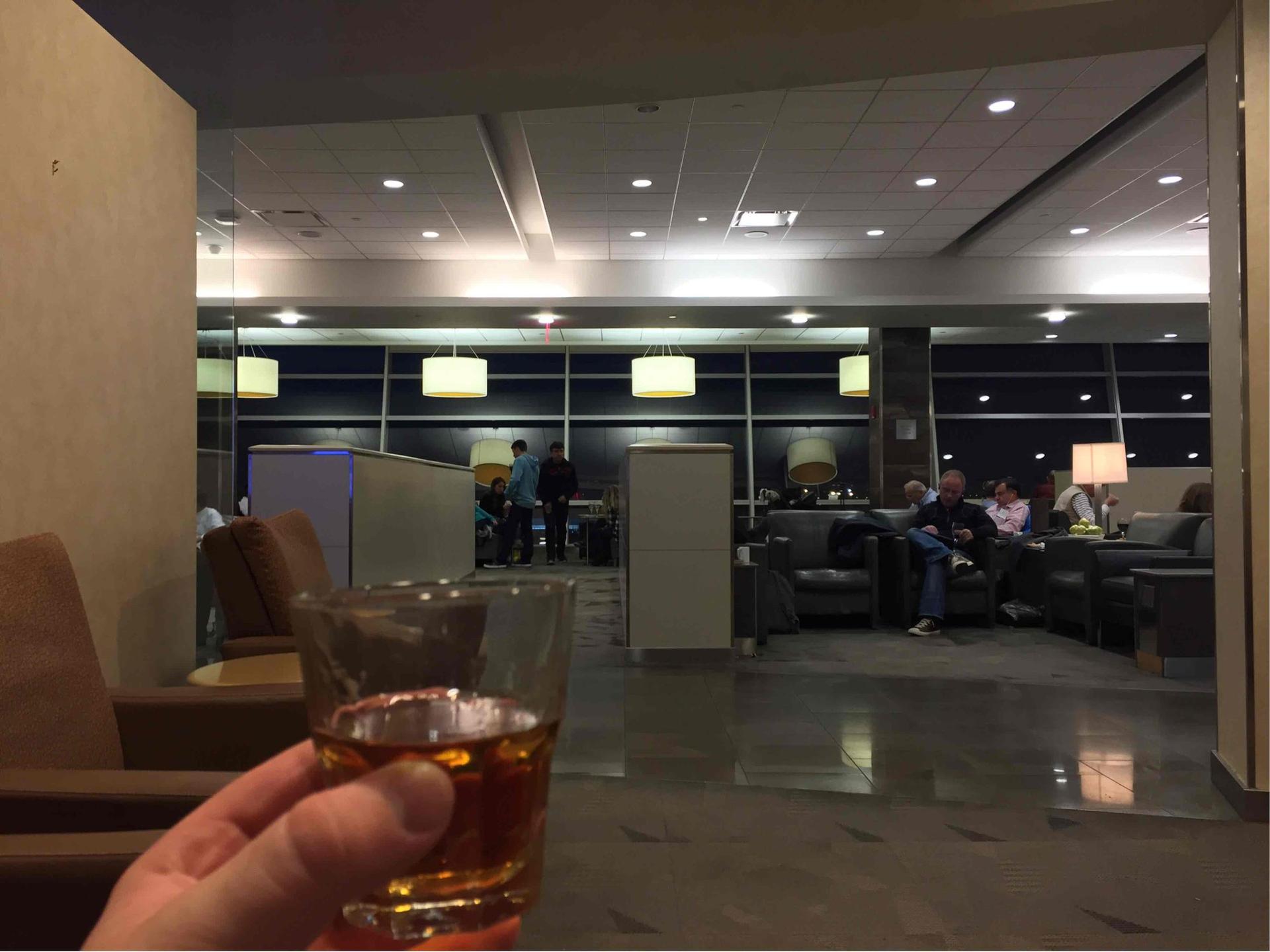 American Airlines Admirals Club image 13 of 25