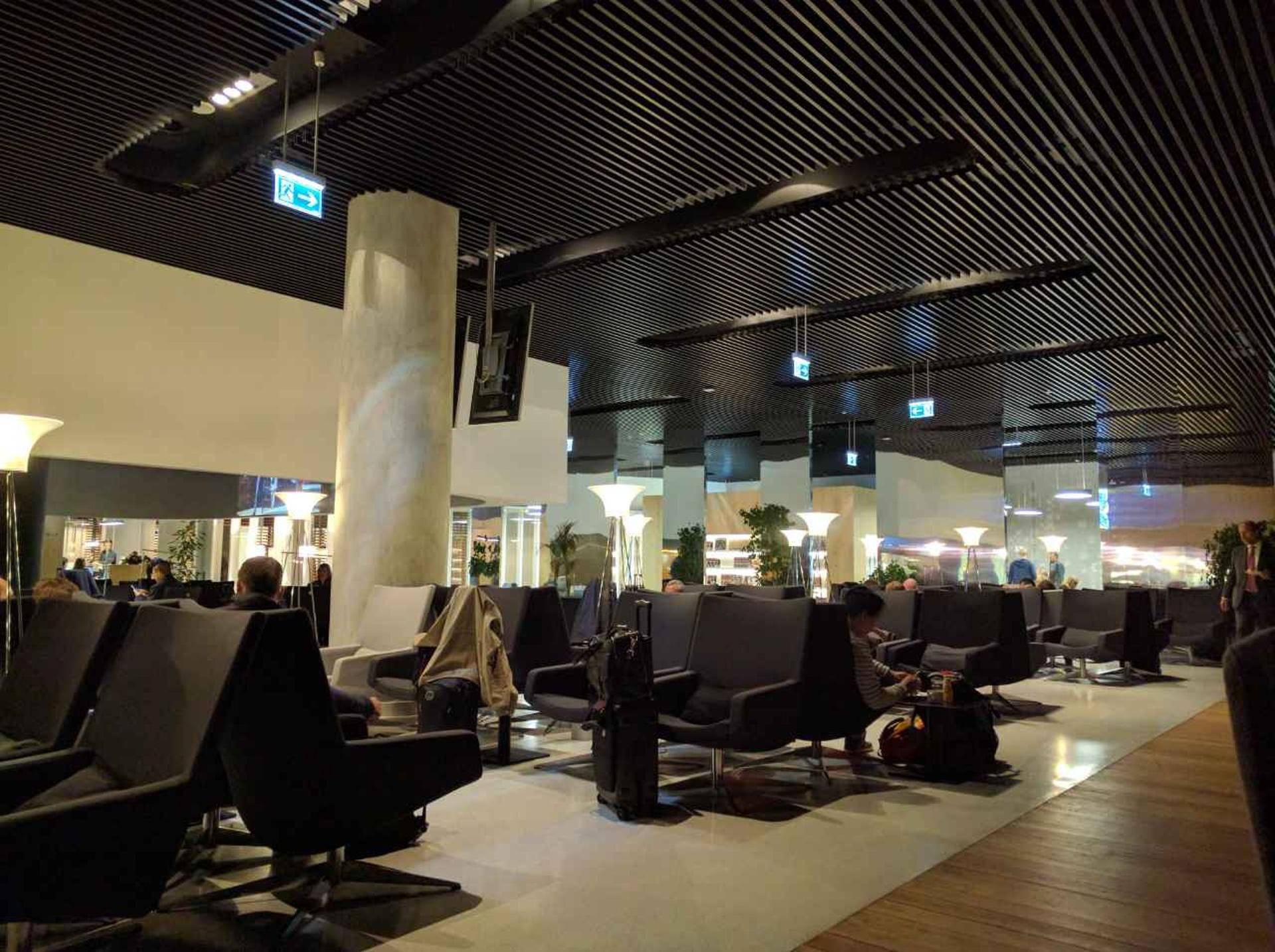 ANA Airport Lounge image 17 of 49