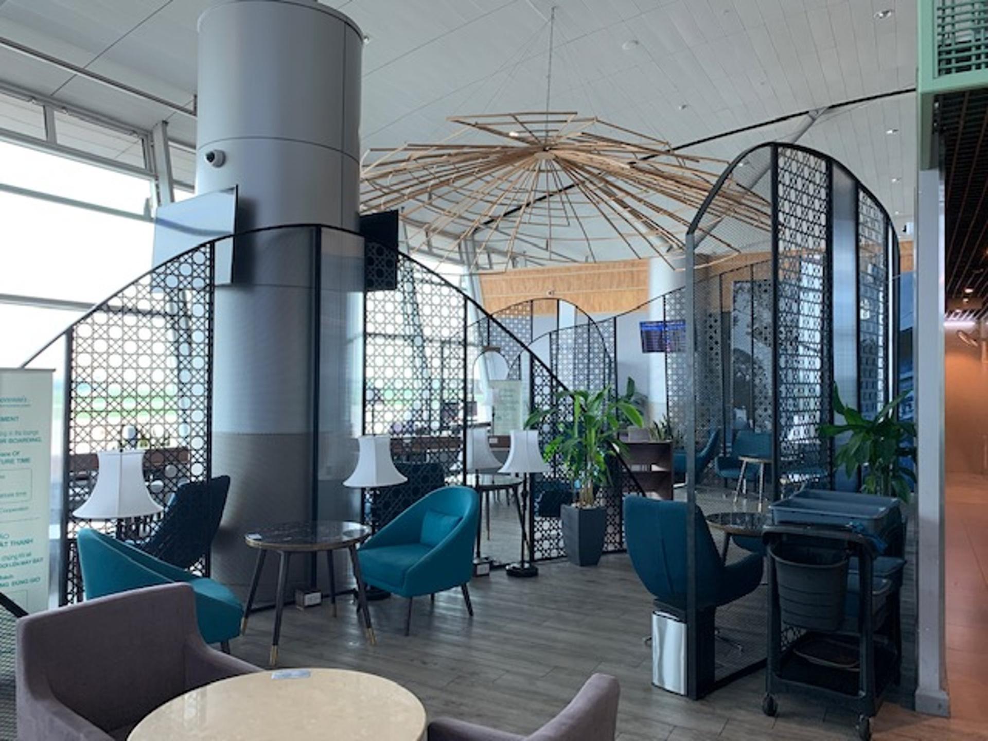 Le Saigonnais Business Lounge image 12 of 16