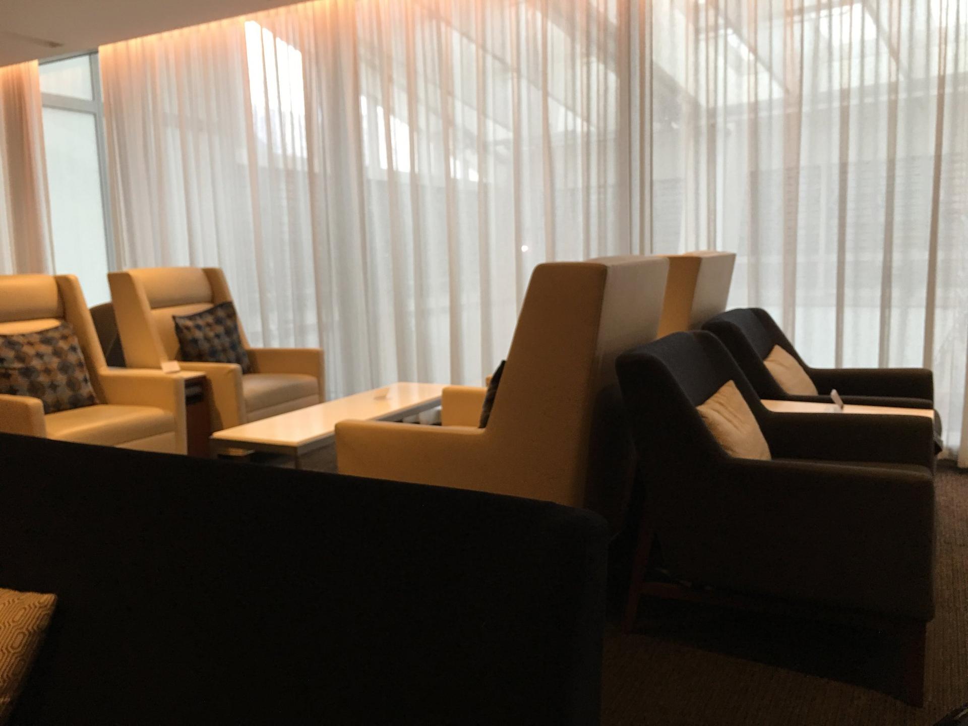 Star Alliance First Class Lounge image 21 of 25