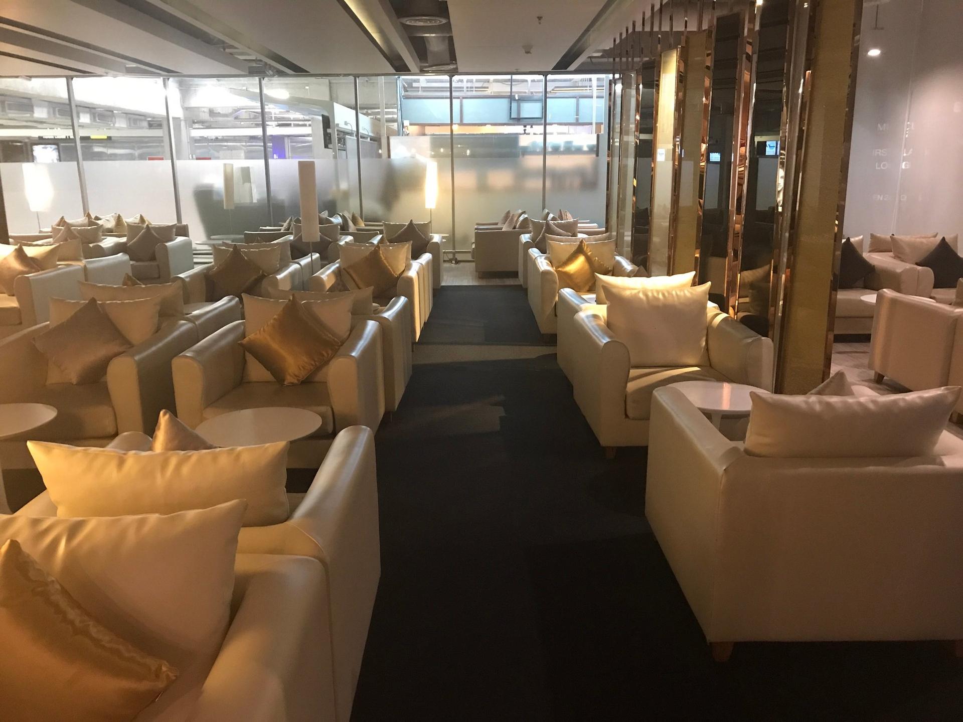Miracle First Class Lounge (Level 3) image 9 of 13