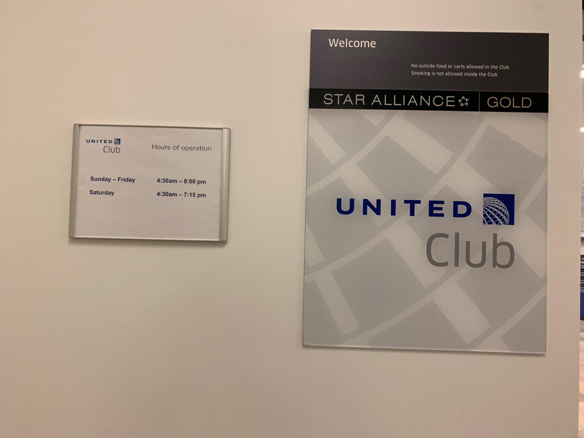 United Airlines United Club image 22 of 28