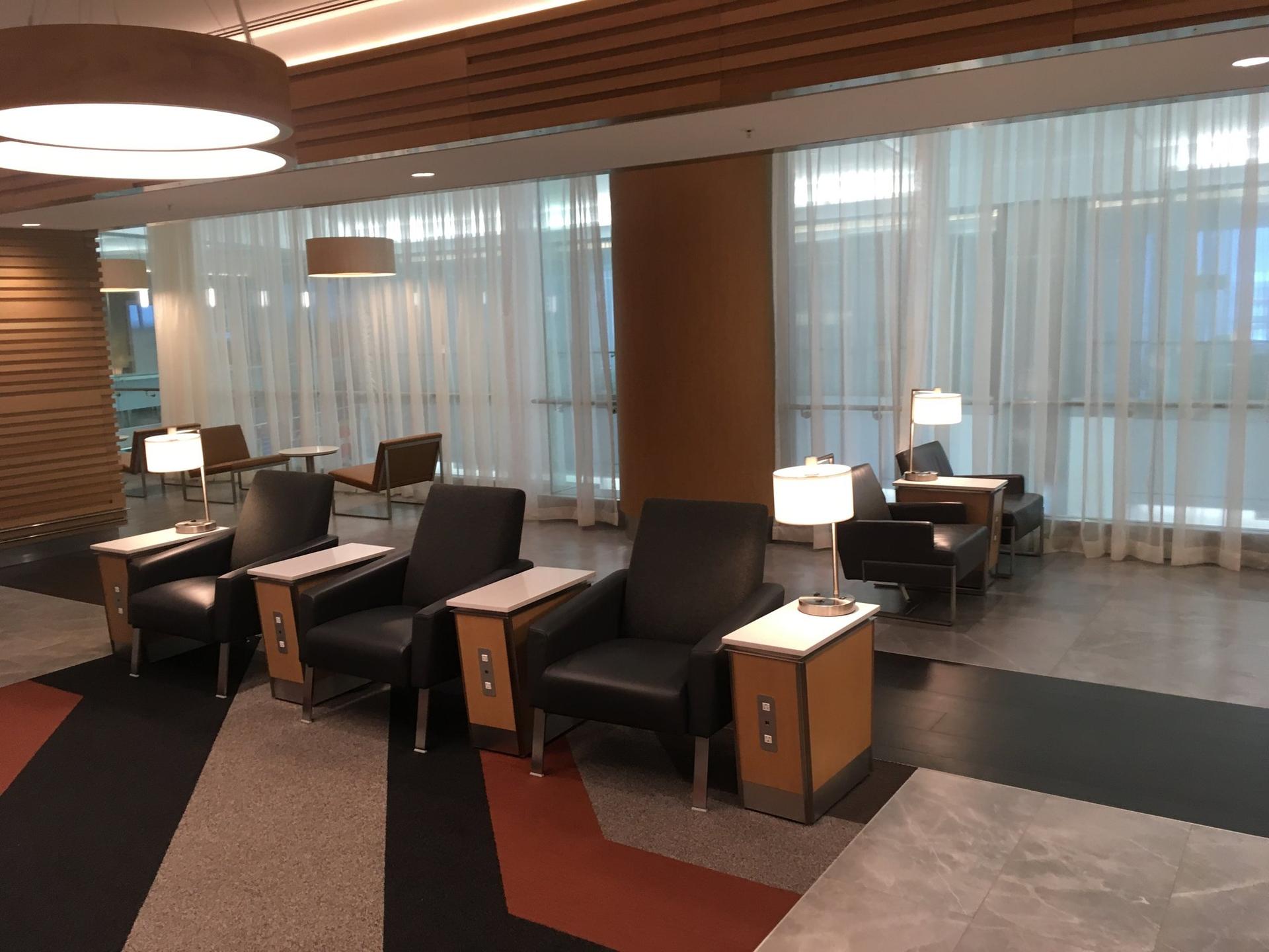 American Airlines Flagship Lounge image 42 of 65