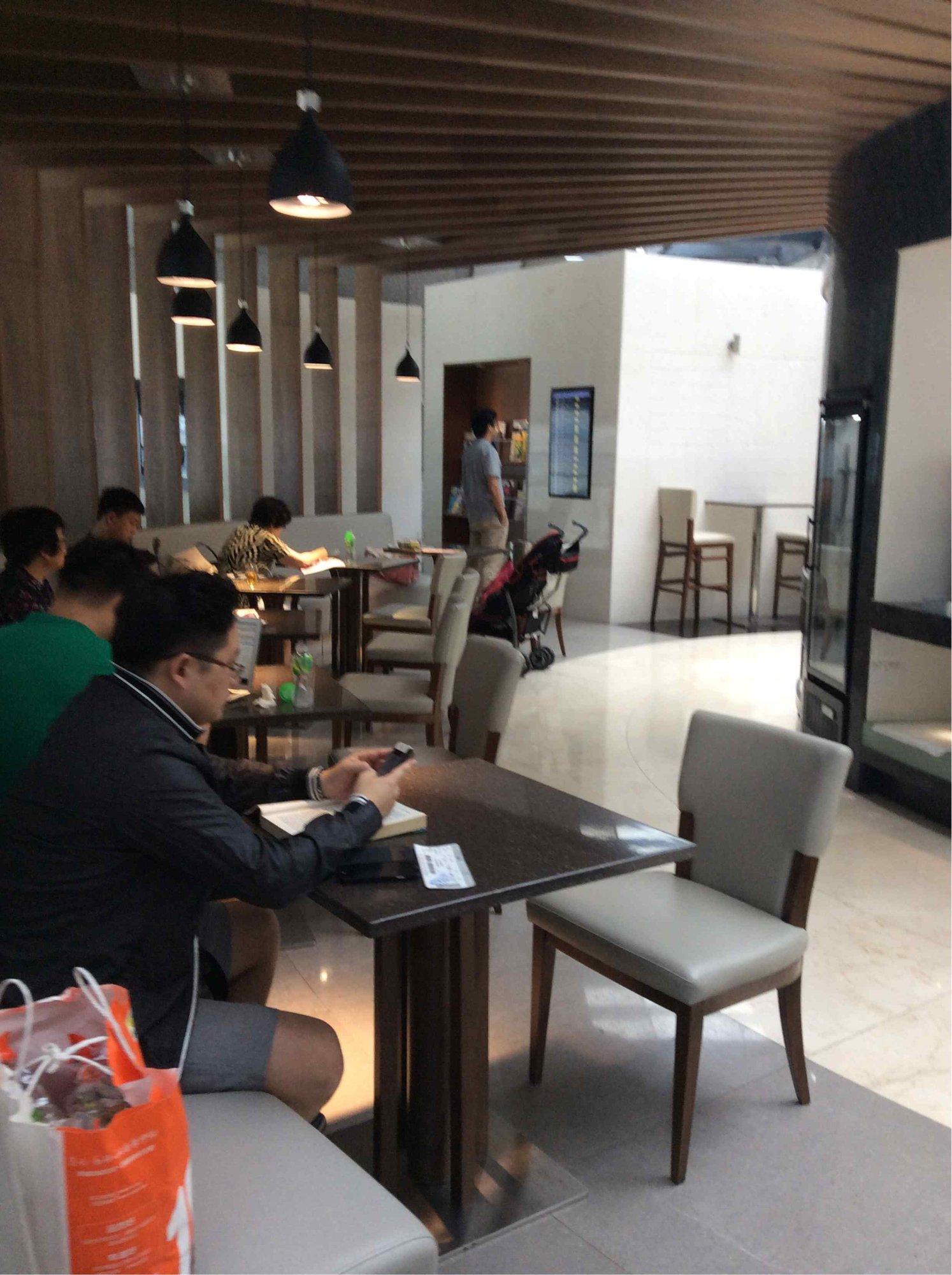 V8 Air China First & Business Class Lounge image 6 of 9