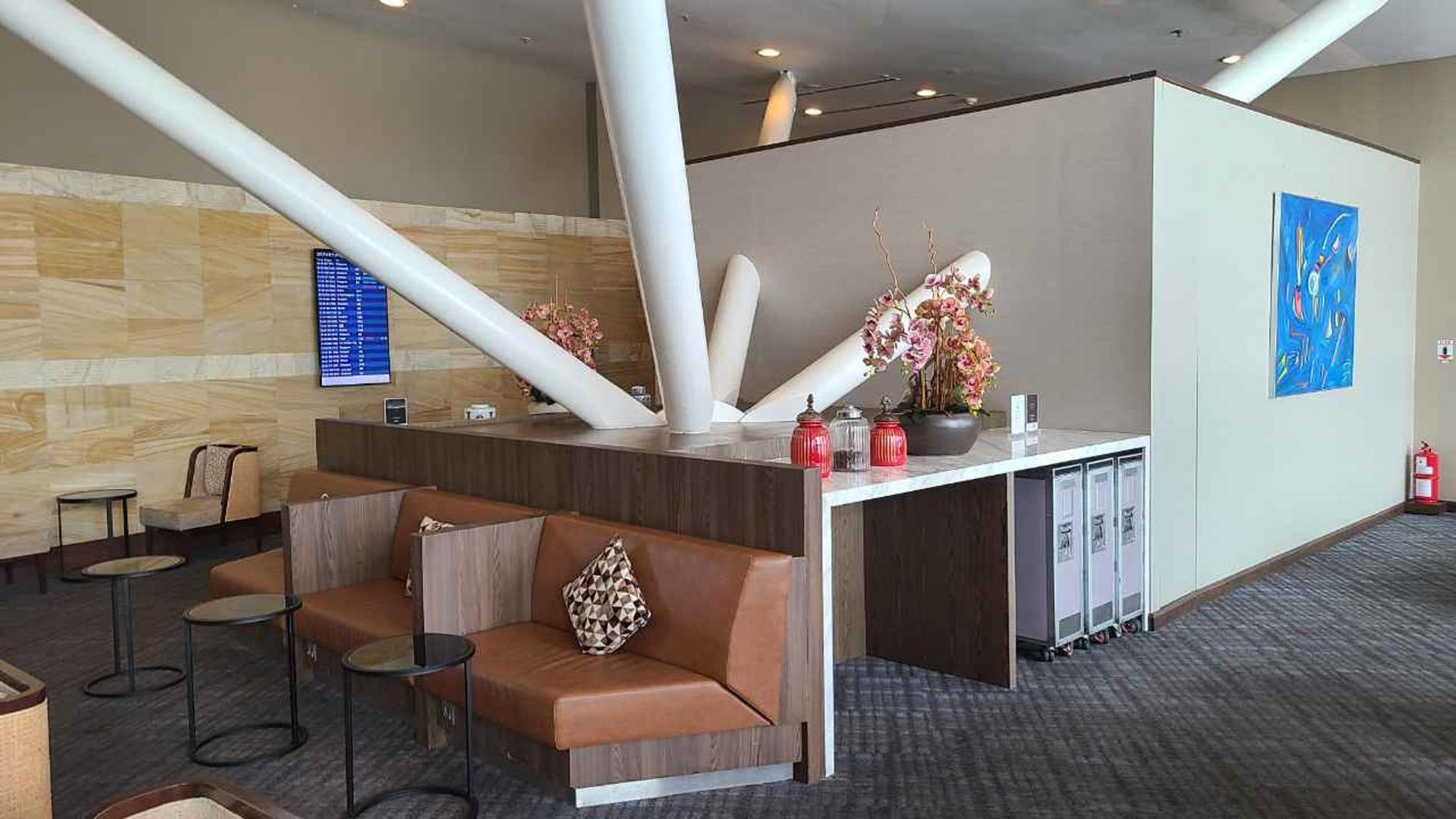 Malaysia Airlines Golden Lounge (Regional) image 5 of 13
