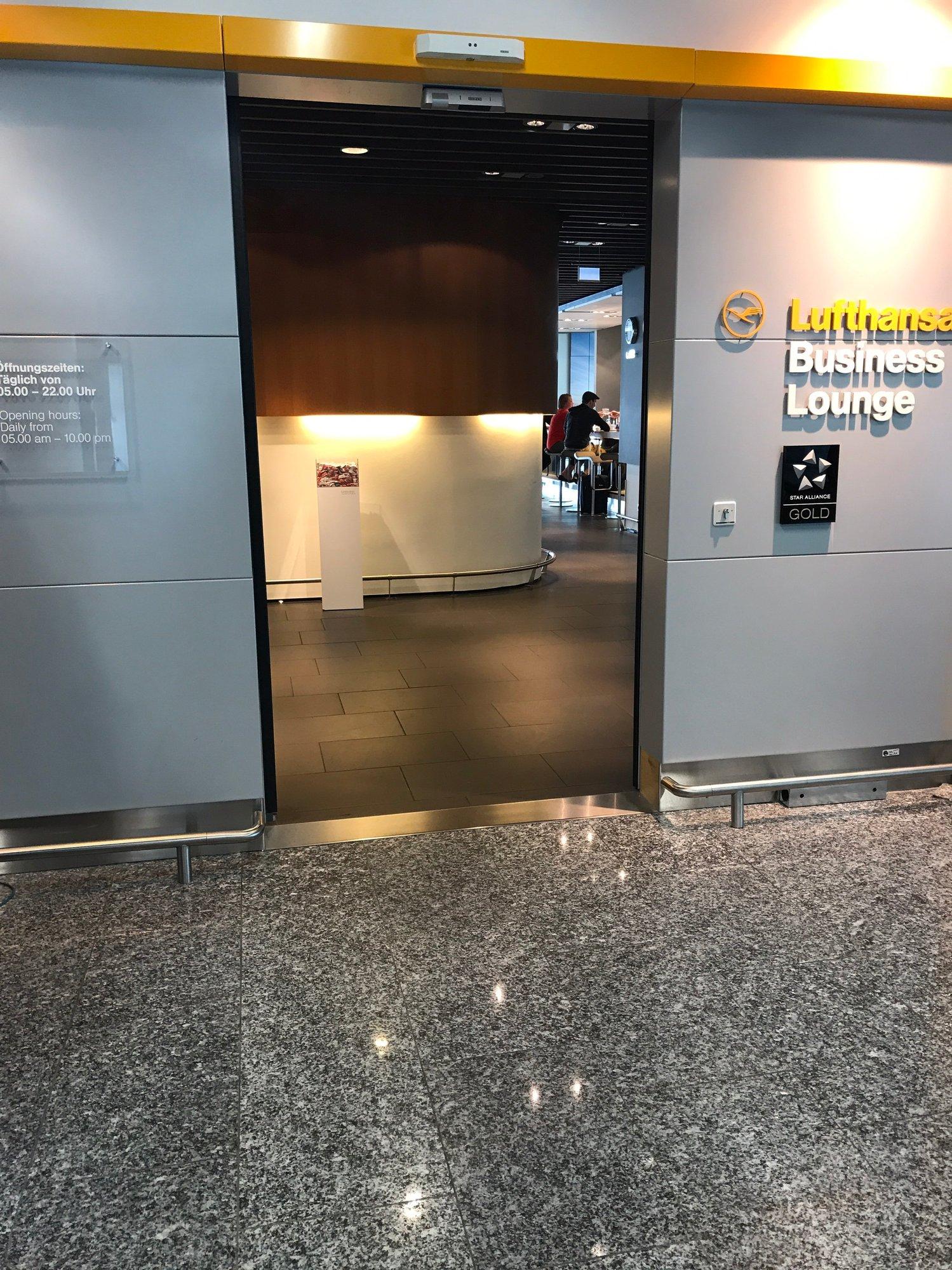Lufthansa Business Lounge (Schengen, Gate A26) image 5 of 28