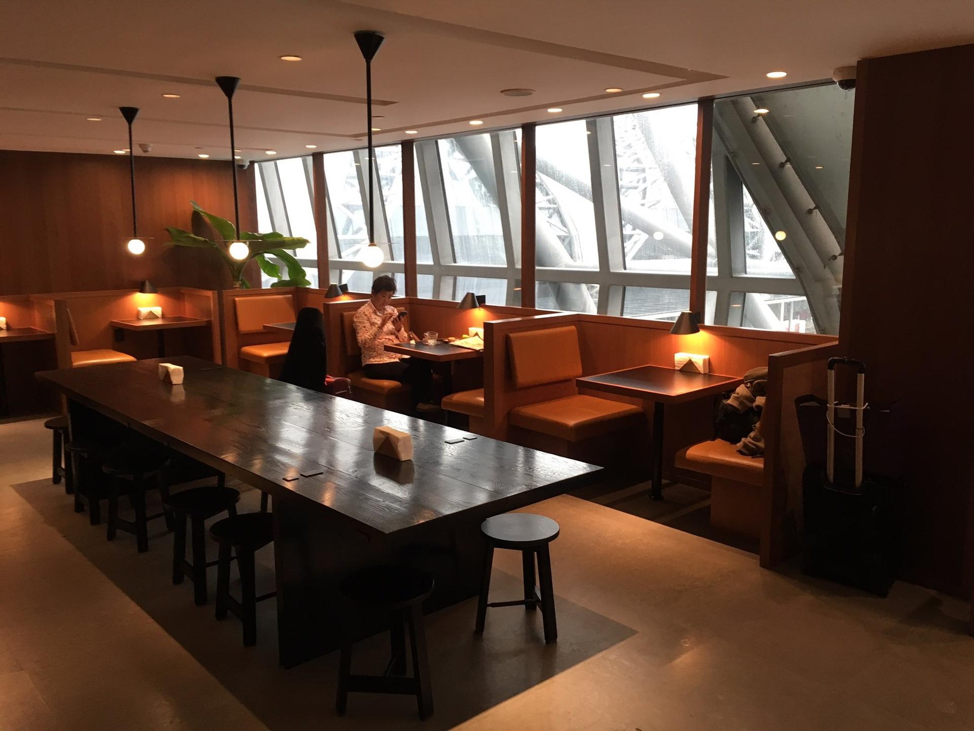 Cathay Pacific First and Business Class Lounge image 10 of 69