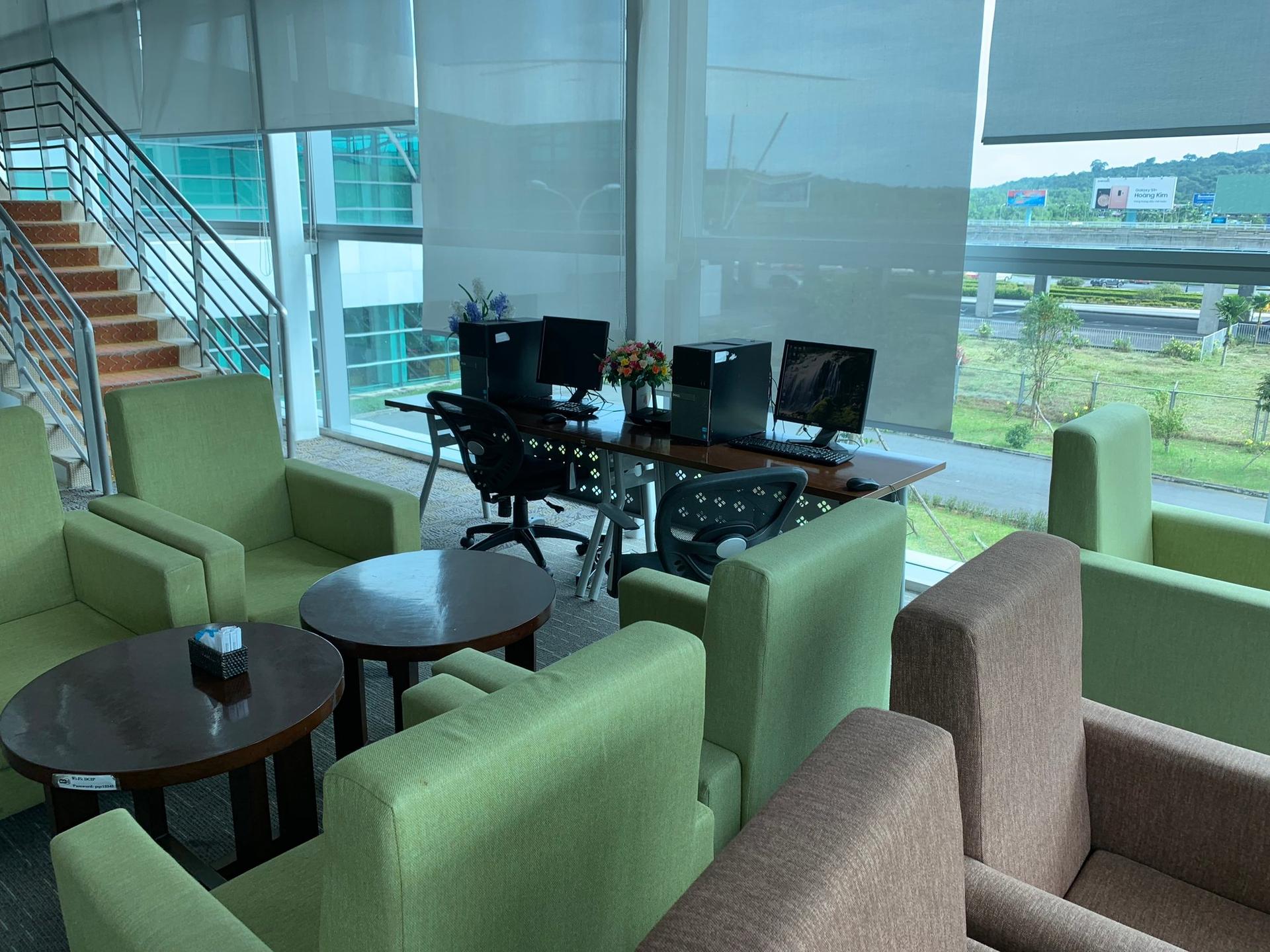 Hoa Sim Business Lounge image 2 of 3