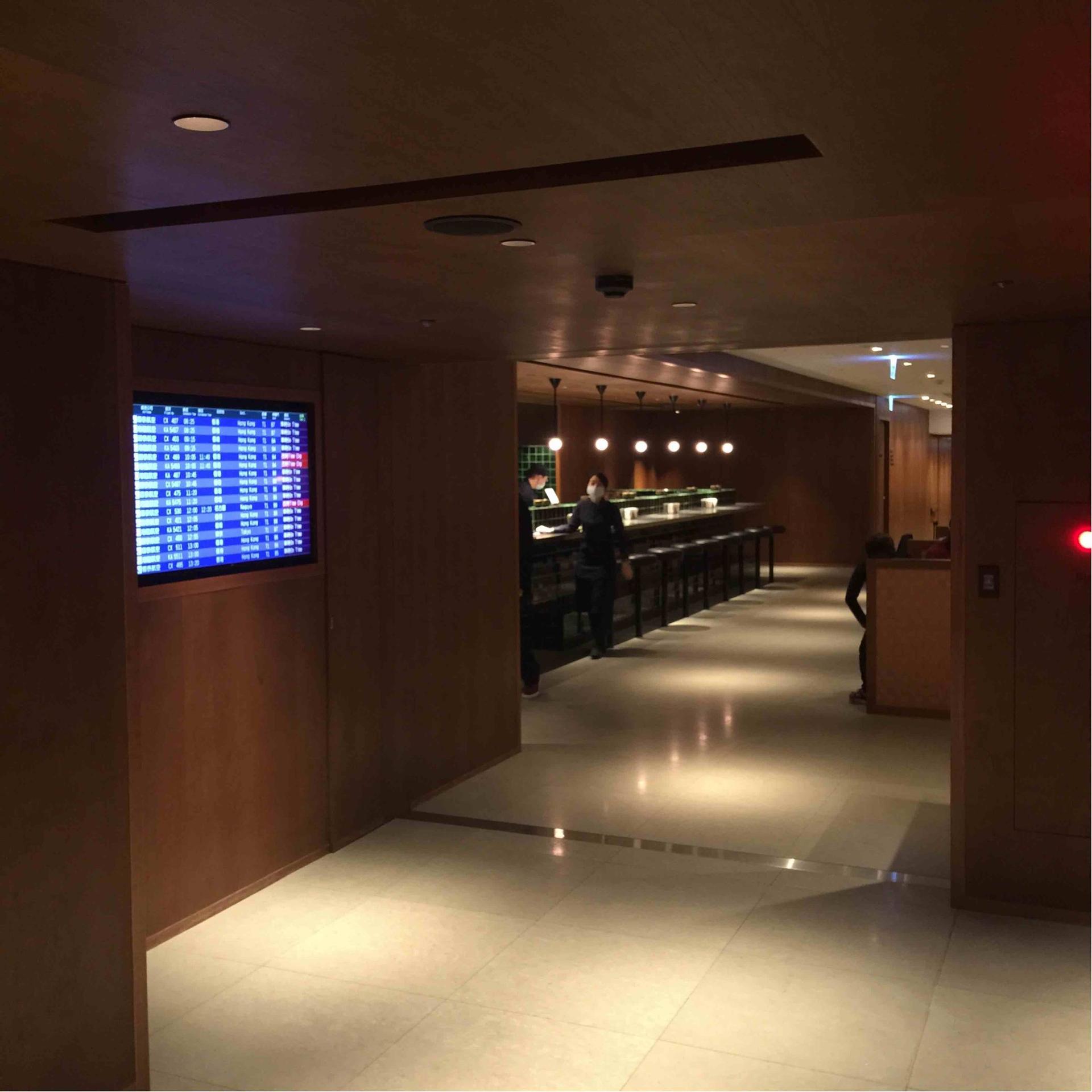 Cathay Pacific Lounge image 22 of 37