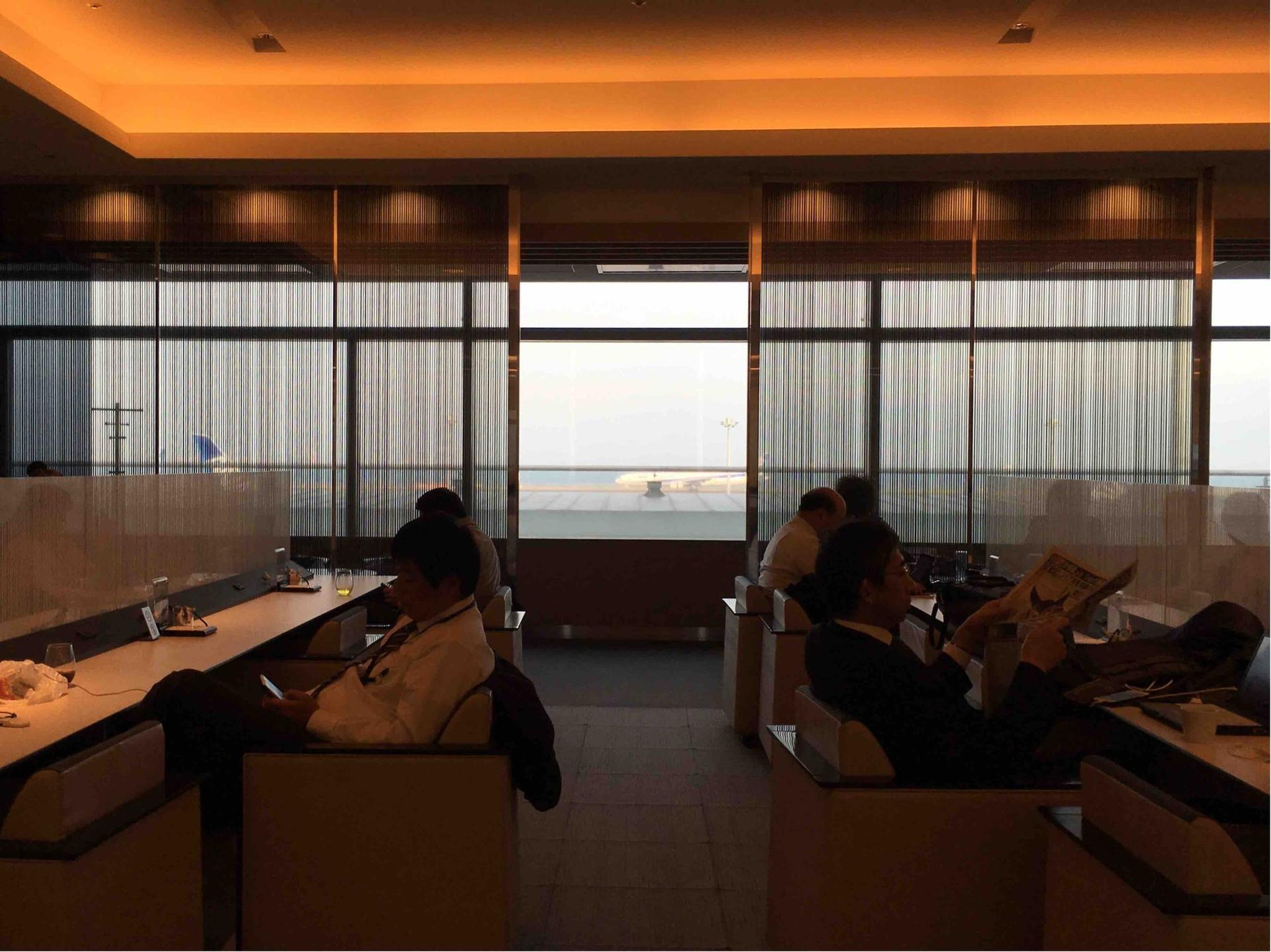 All Nippon Airways ANA Lounge (Gate 62) image 3 of 12