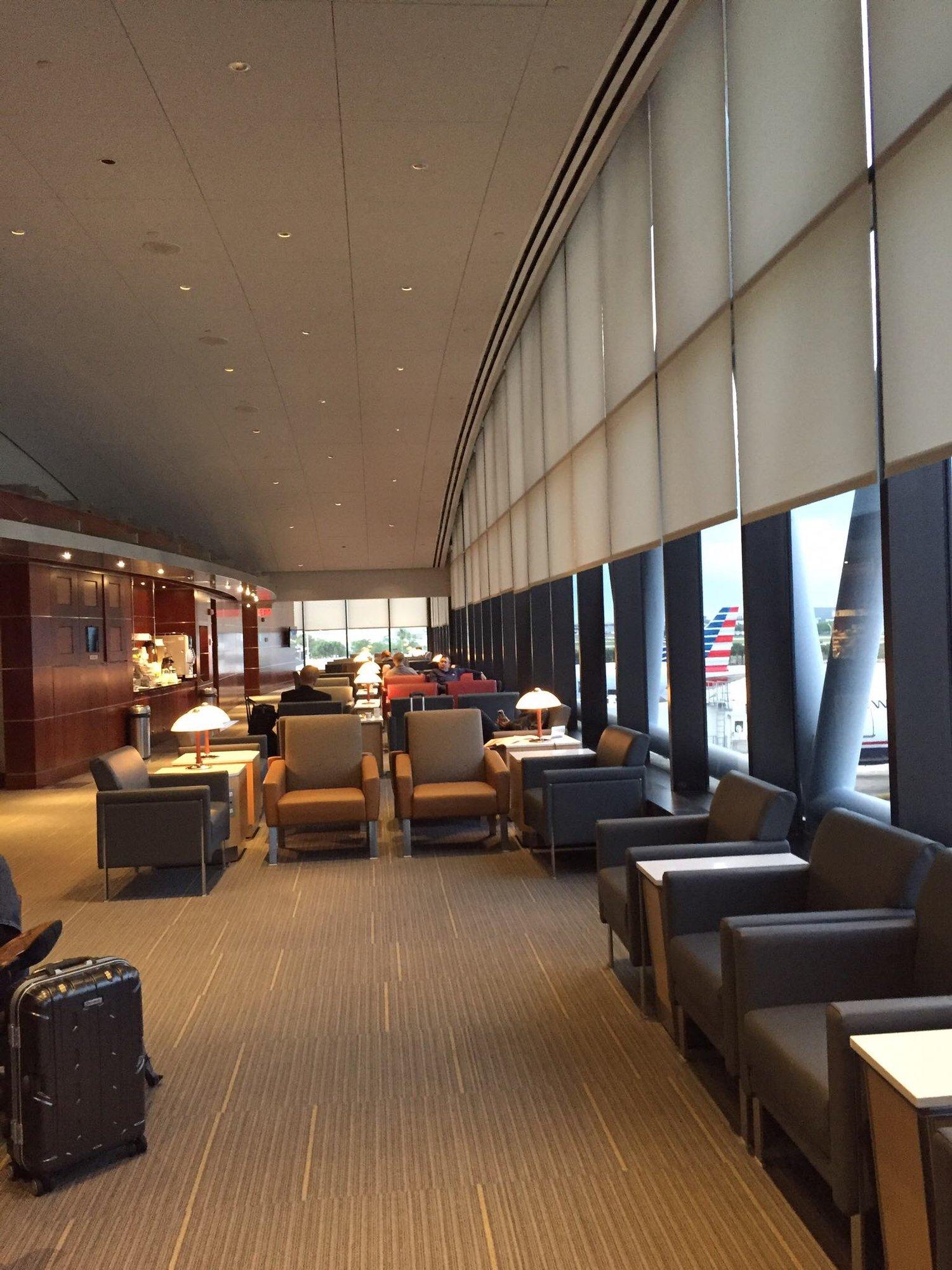 American Airlines Admirals Club image 17 of 20