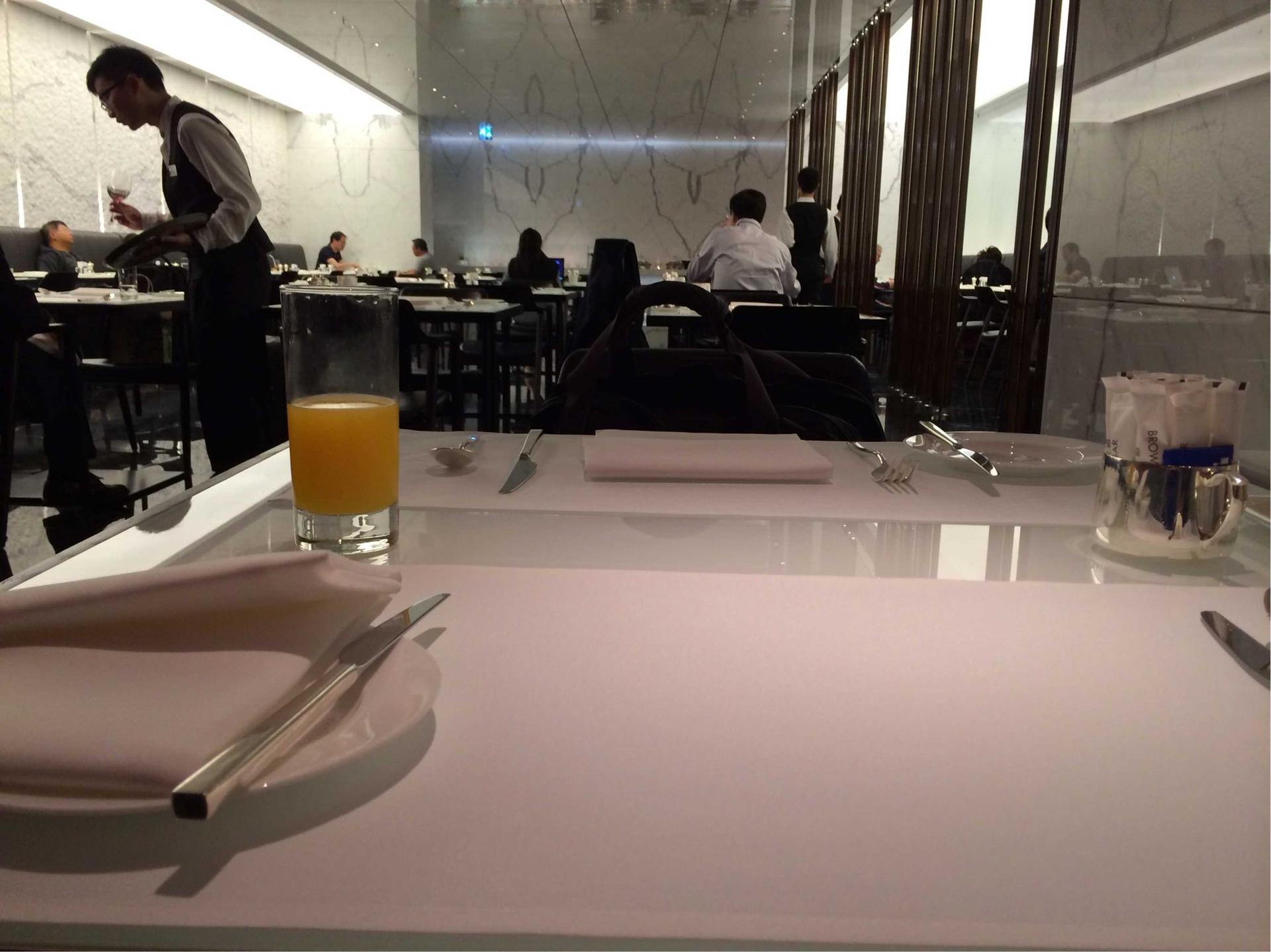Cathay Pacific The Wing Business Class Lounge image 17 of 55