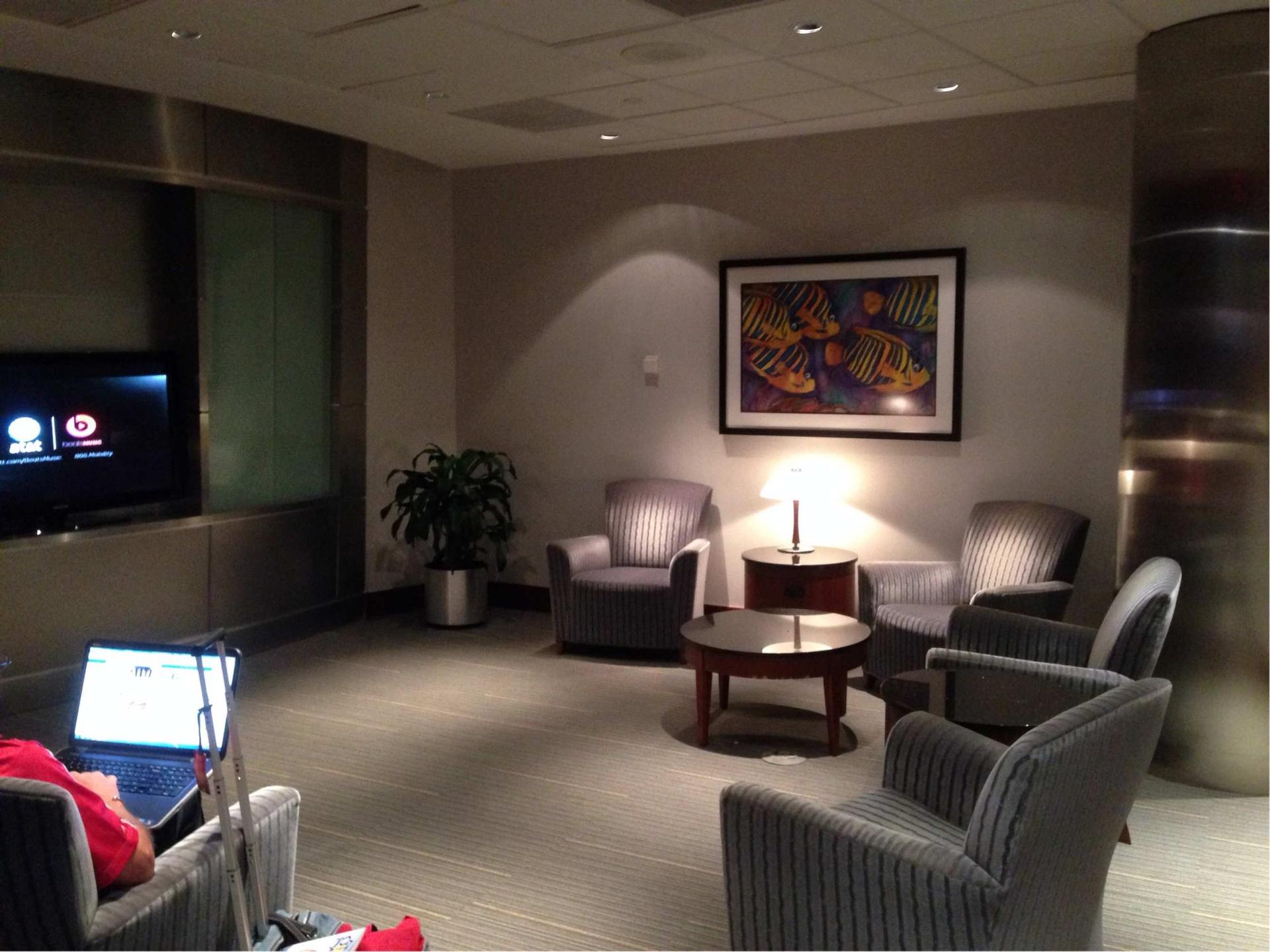 American Airlines Admirals Club image 10 of 20