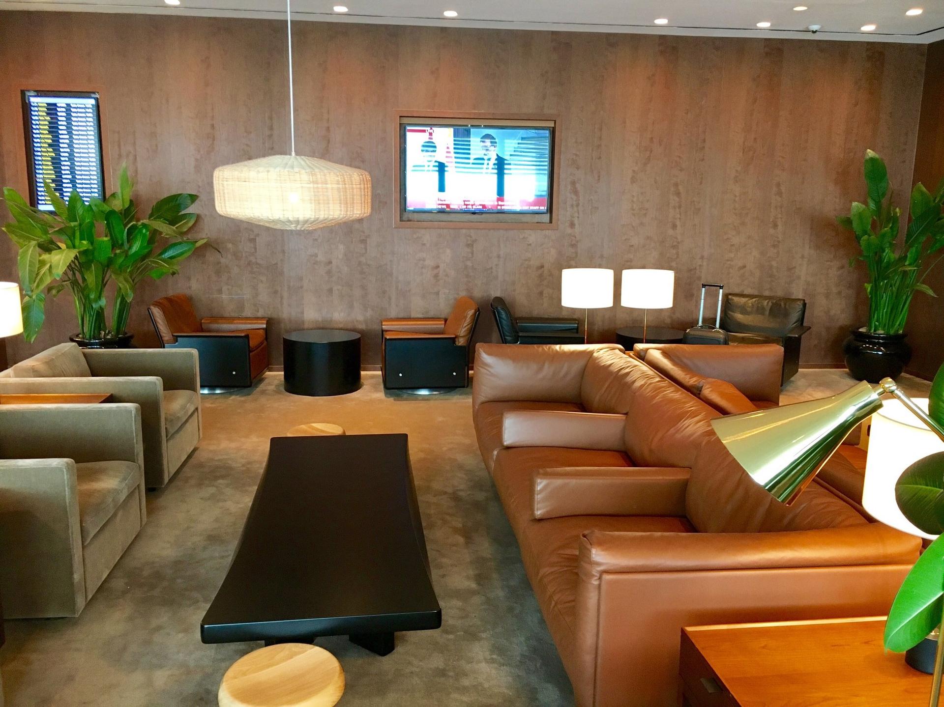 Cathay Pacific Business Class Lounge image 5 of 48