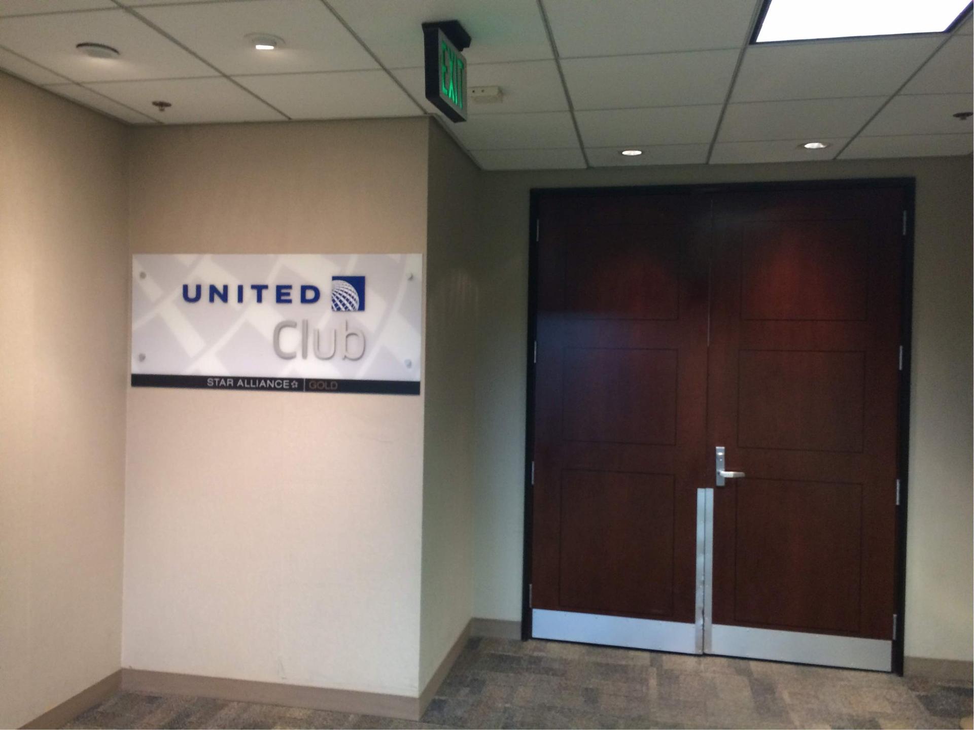 United Airlines United Club image 3 of 8